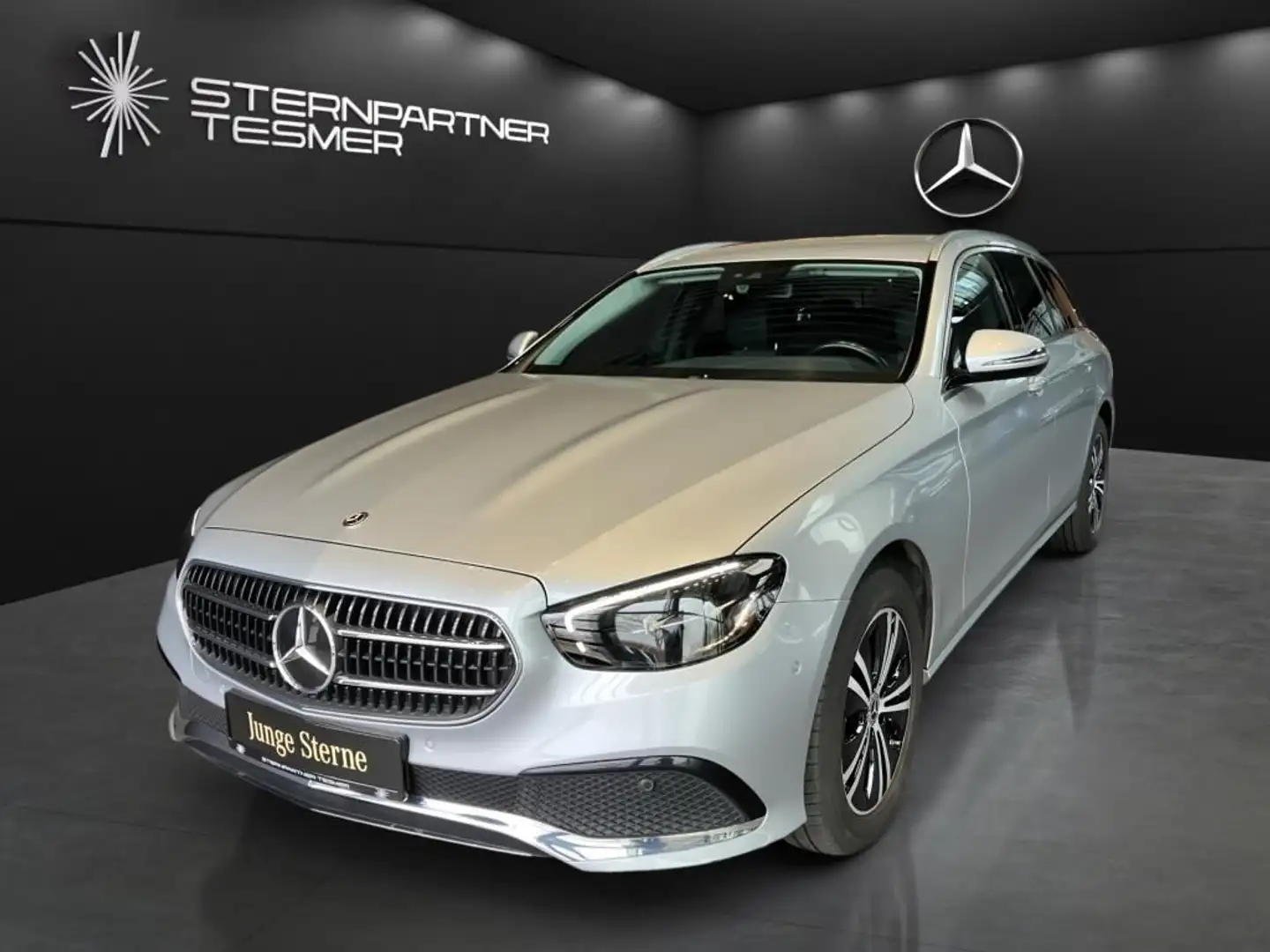 Mercedes-Benz E 220 d T Avantgarde+LED+Navi+Kamera Argent - 2
