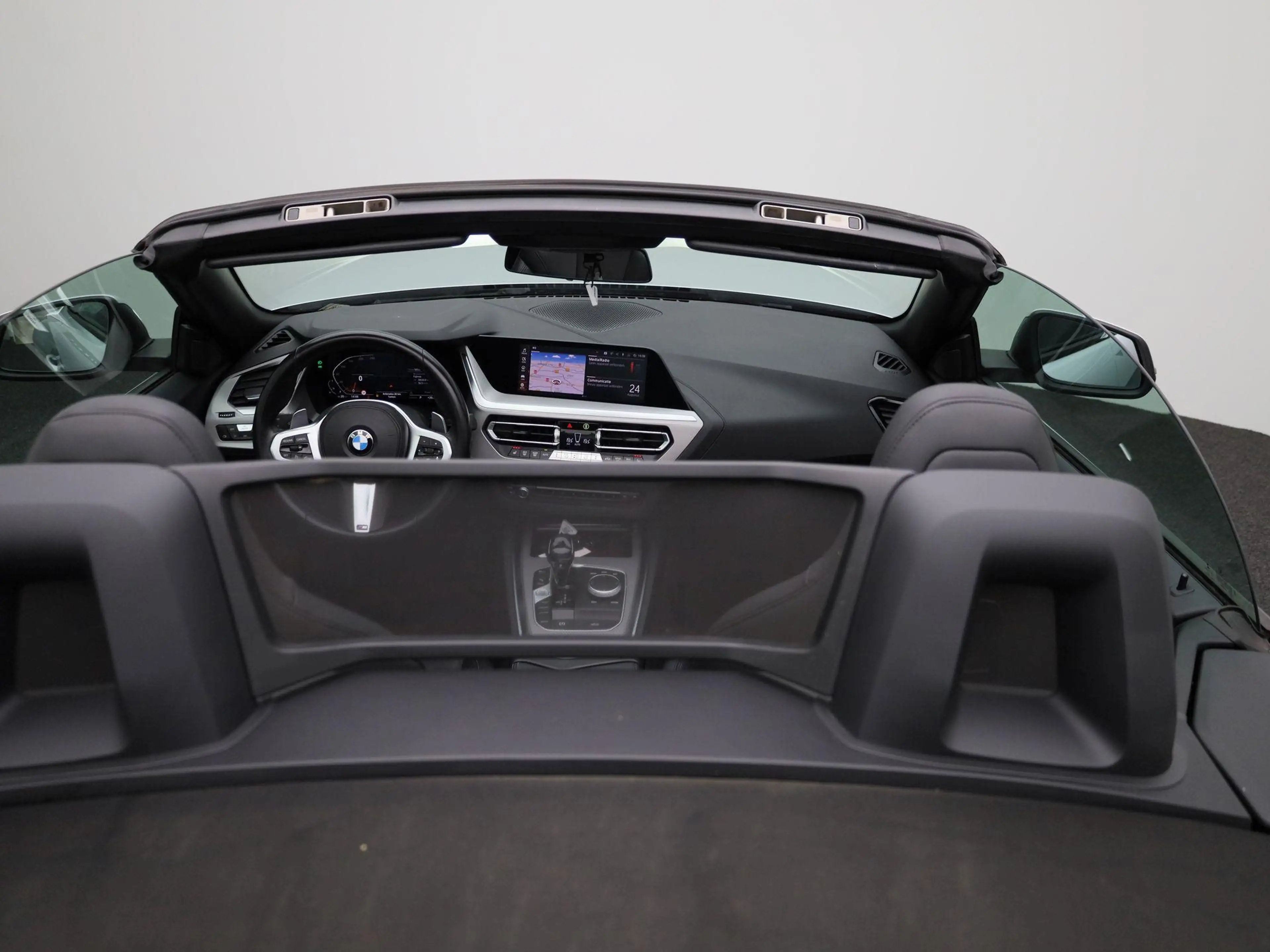 BMW Z4 Roadster sDrive20i High Executive — photo 7
