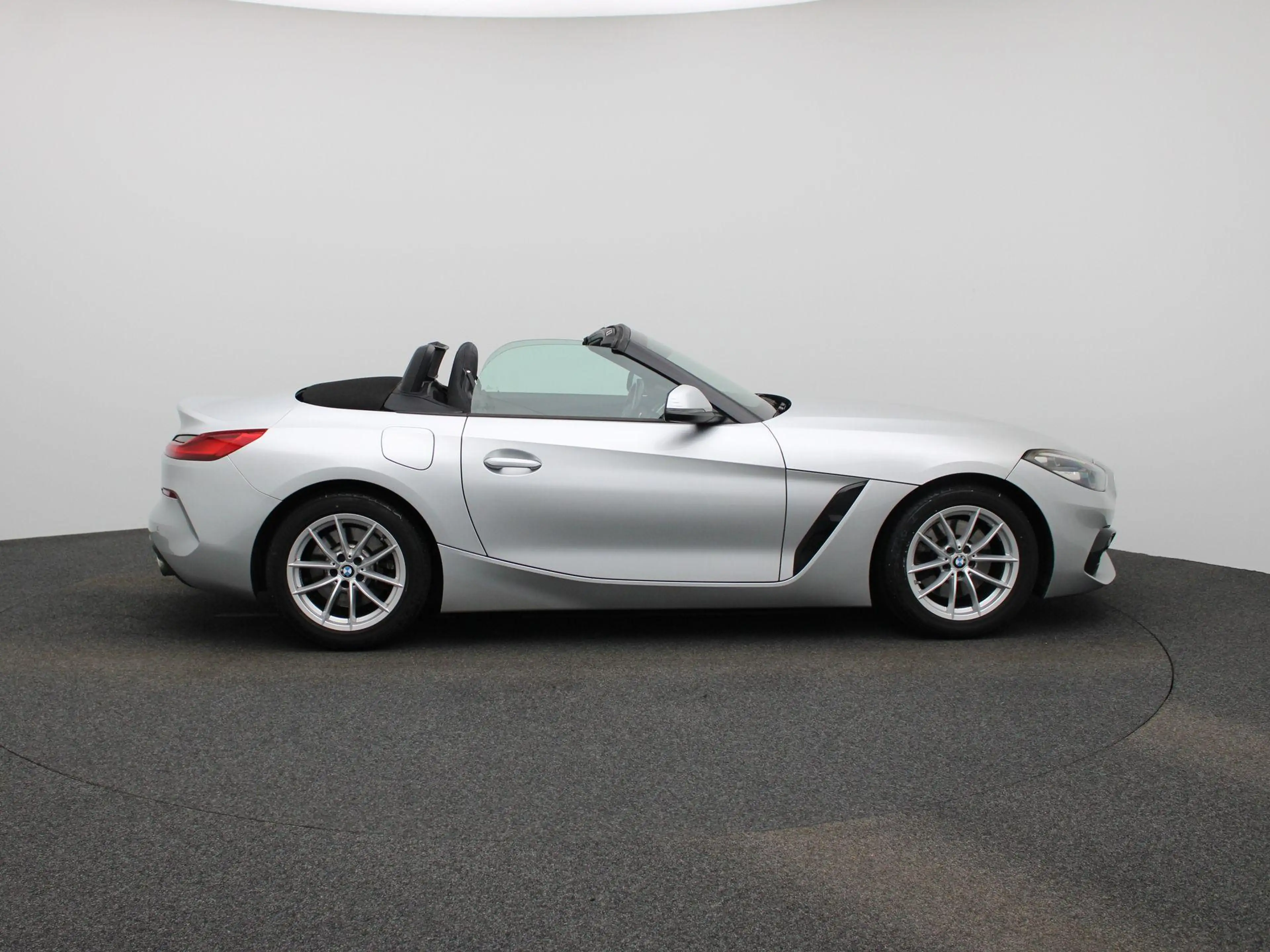 BMW Z4 Roadster sDrive20i High Executive — photo 6