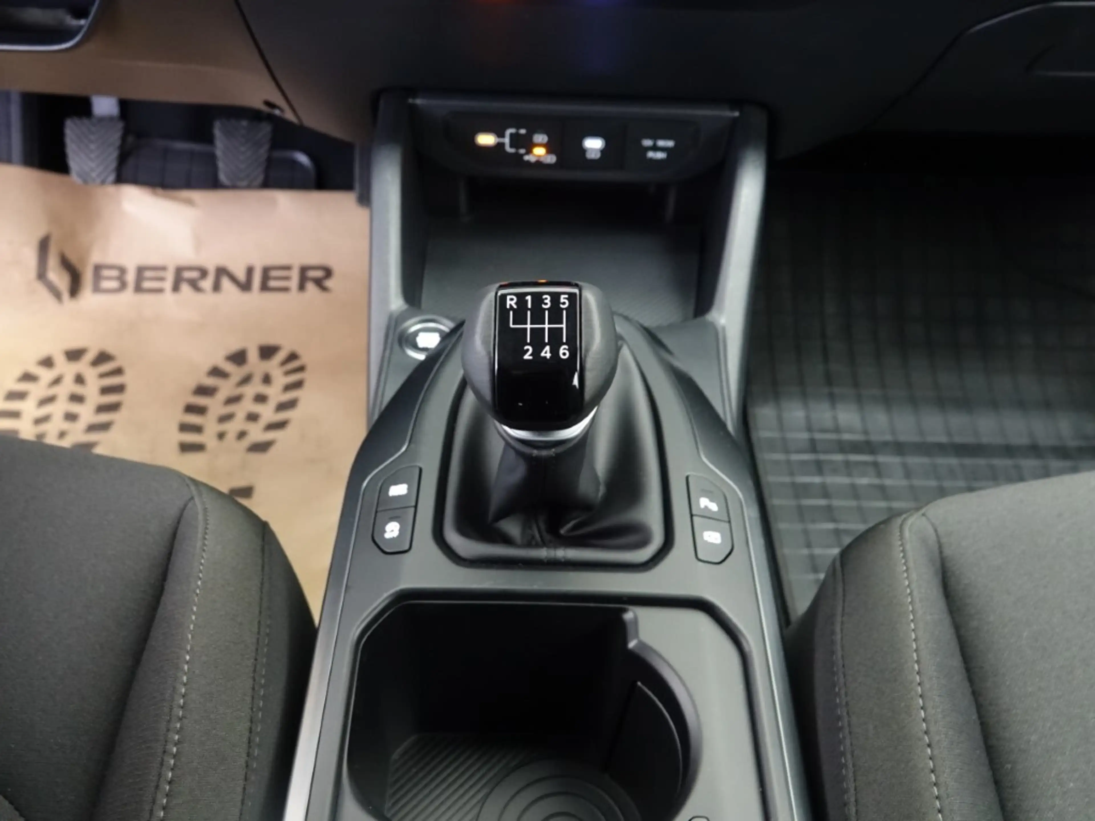 Kia K4 1,0 TGDI Titan +P1 *NAVI, SITZHEIZUNG, LENKRADH... — photo 12