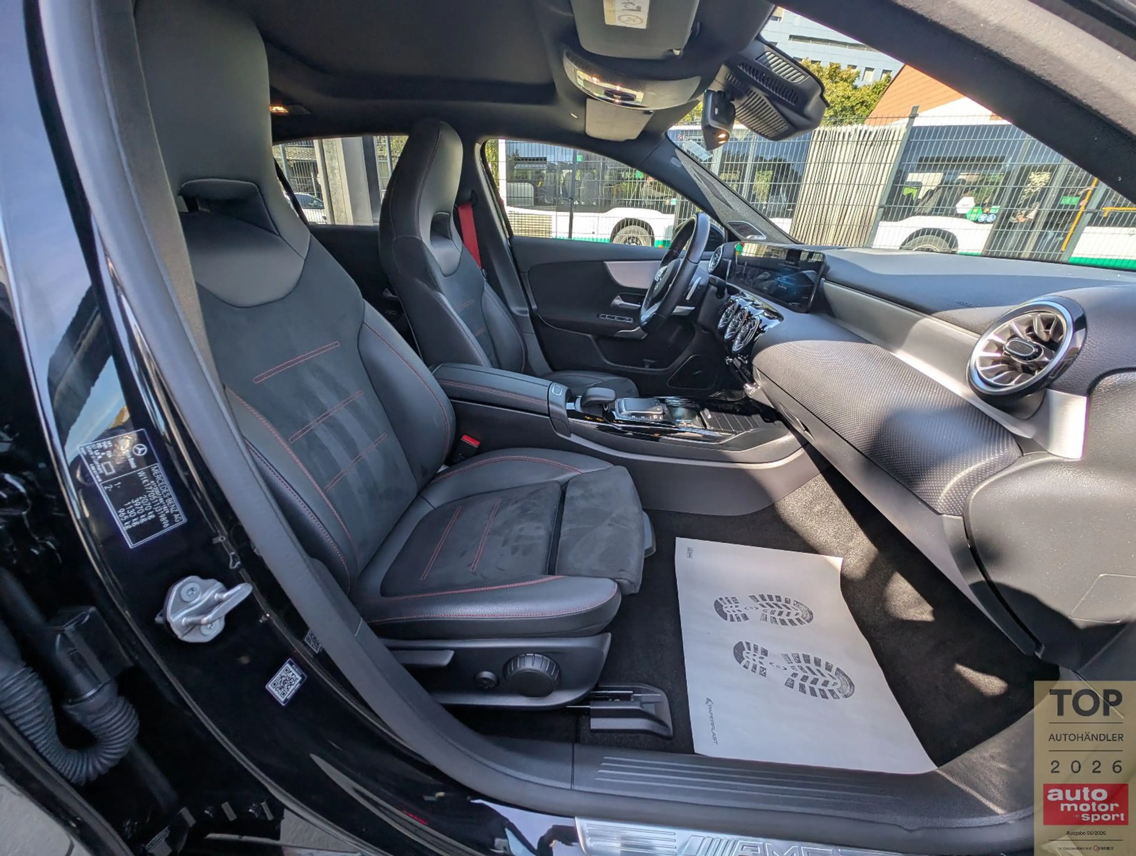 Mercedes-Benz A 35 AMG A35 AMG 4Matic+*Dis+LED*PANO*Wide*RKam*Burmester — photo 15