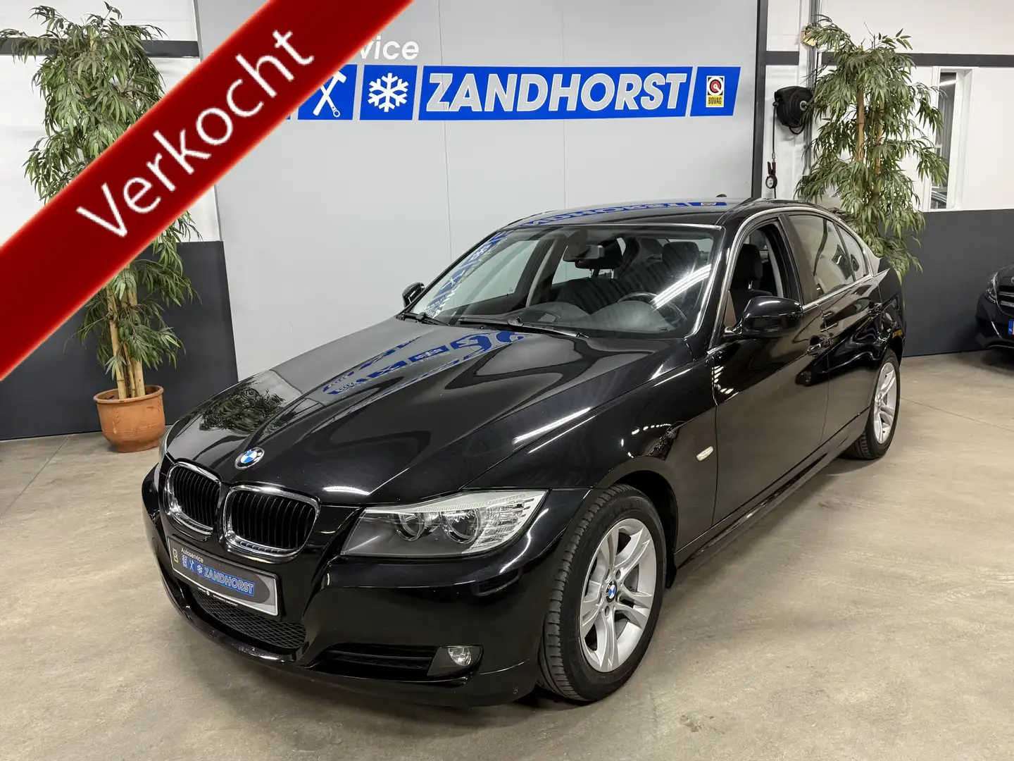 BMW 316 3-serie 316i Business Line // Navi // Cruise Verko Zwart - 1
