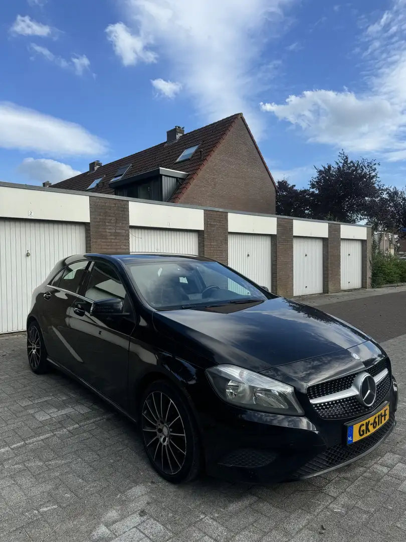 Mercedes-Benz A 180 Ambition Zwart - 1