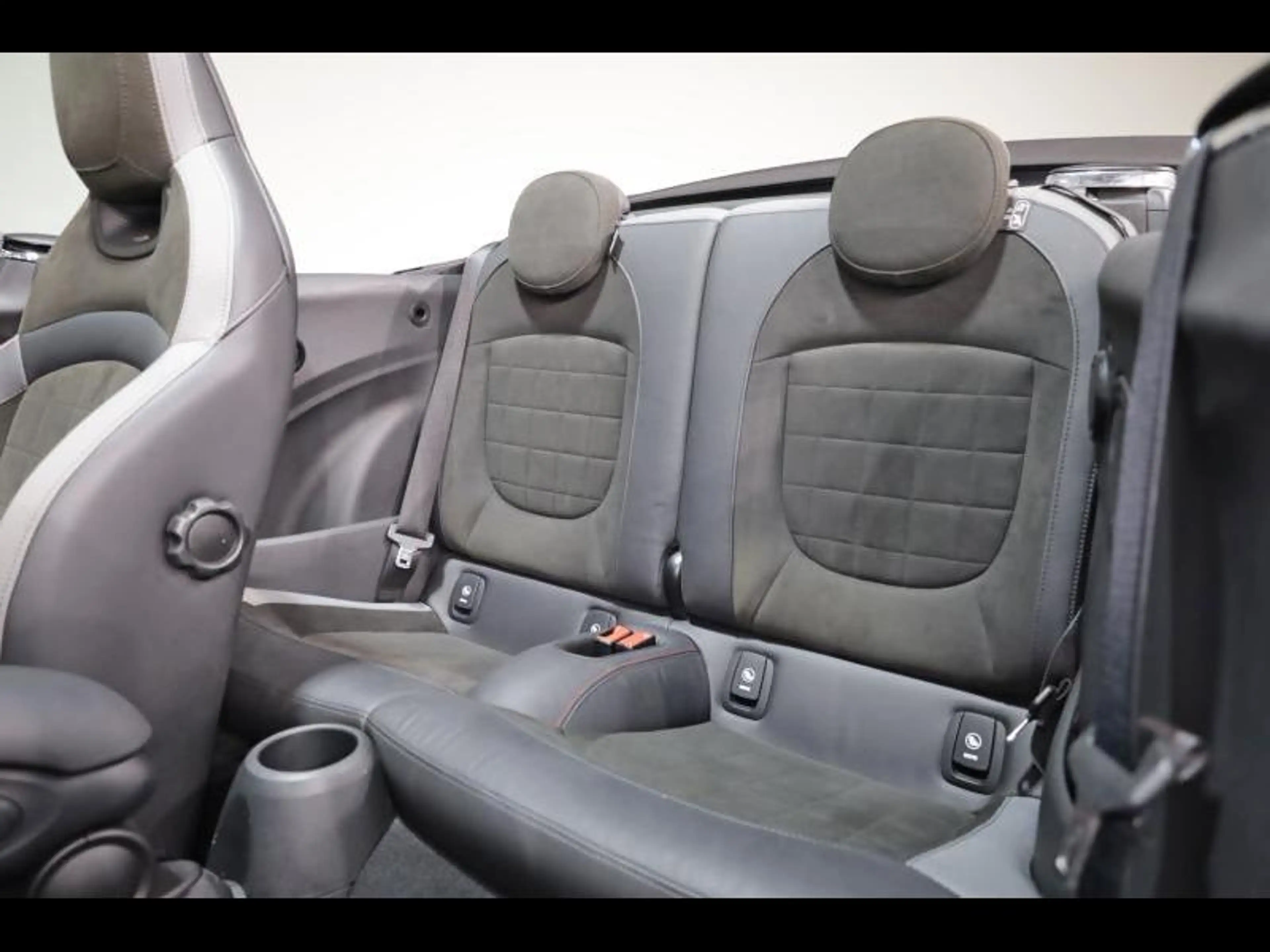 MINI Cooper Cabrio KIT JCW — photo 15