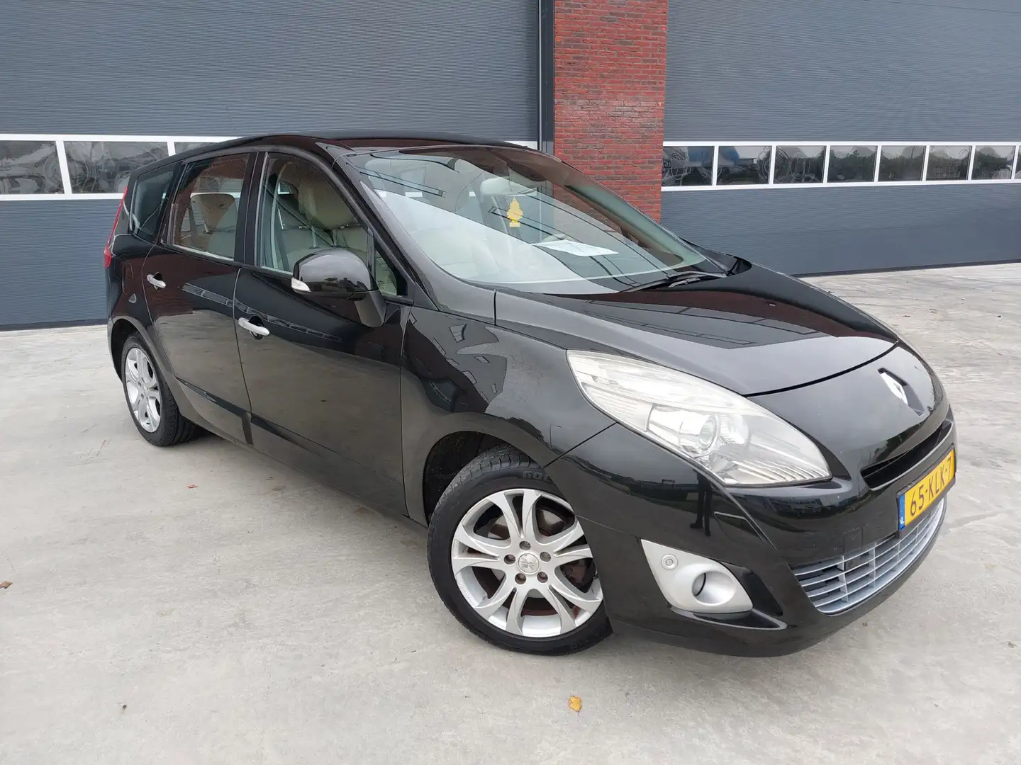 Renault Grand Scenic 1.4 TCe Privilege Airco/ECC/Leder 5 pers APK 10-20 Zwart - 1