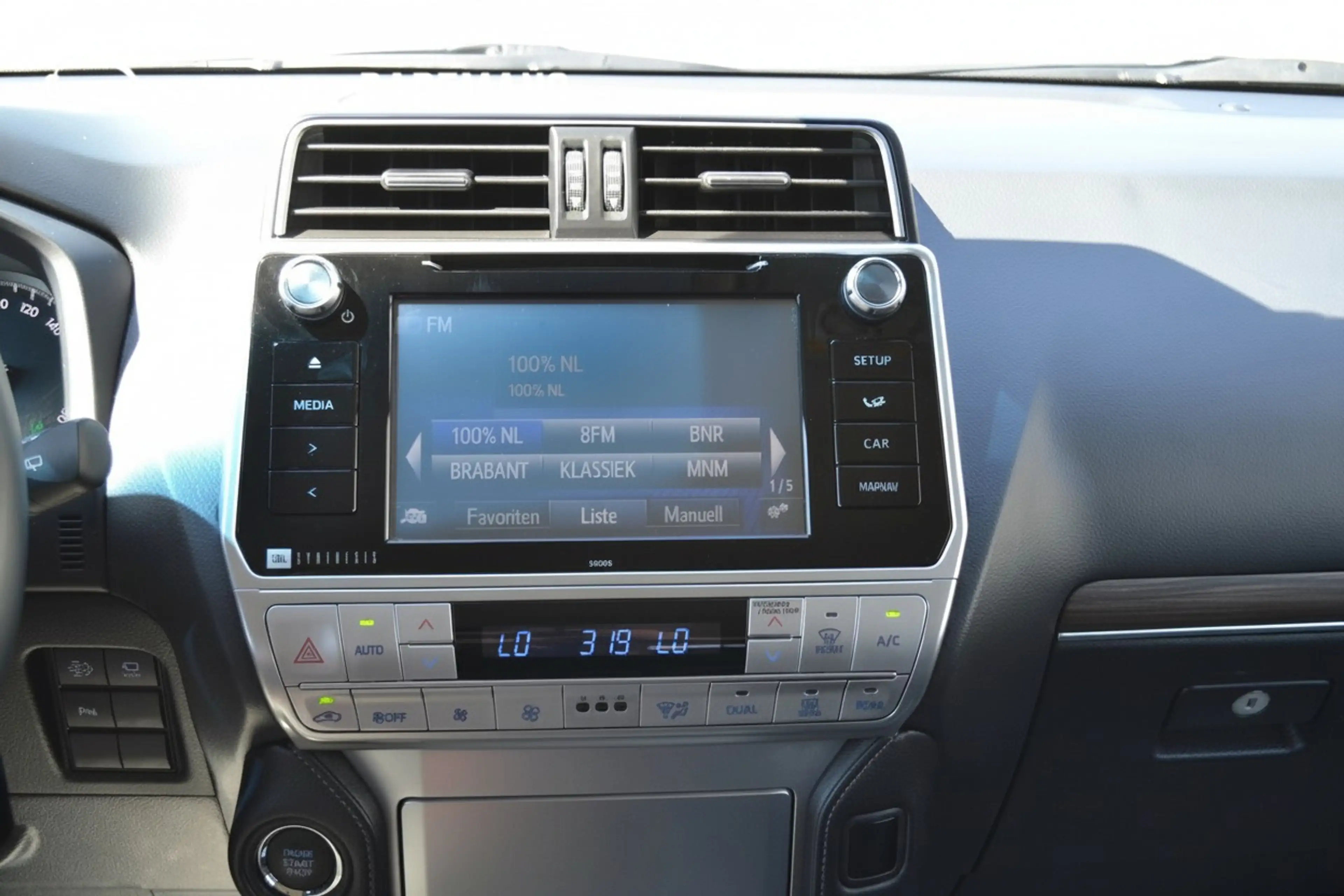 Toyota Land Cruiser 2.8 D-4D Professional 5p. 7100KM!!!!!! — photo 14