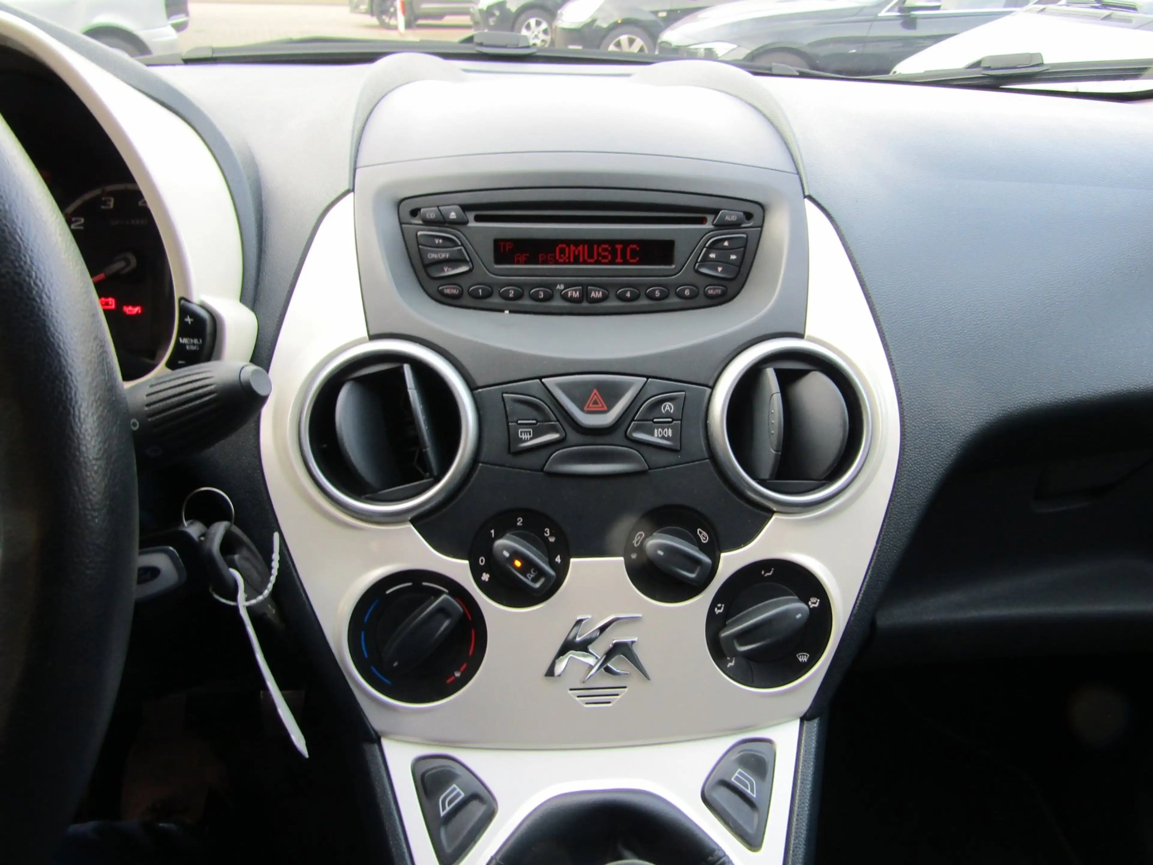 Ford Ka/Ka+ 1.2 Titanium X start/stop — photo 8