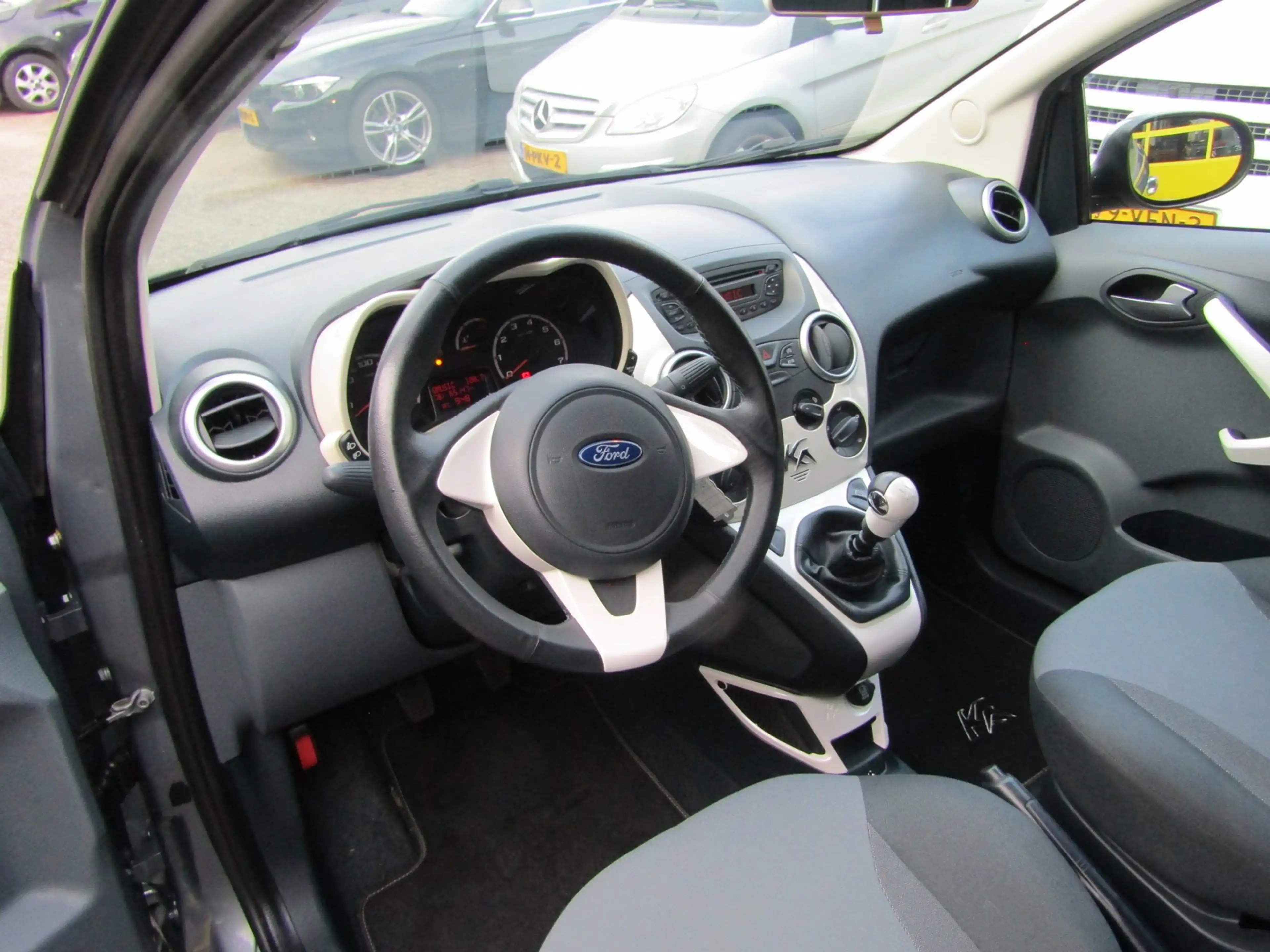 Ford Ka/Ka+ 1.2 Titanium X start/stop — photo 10
