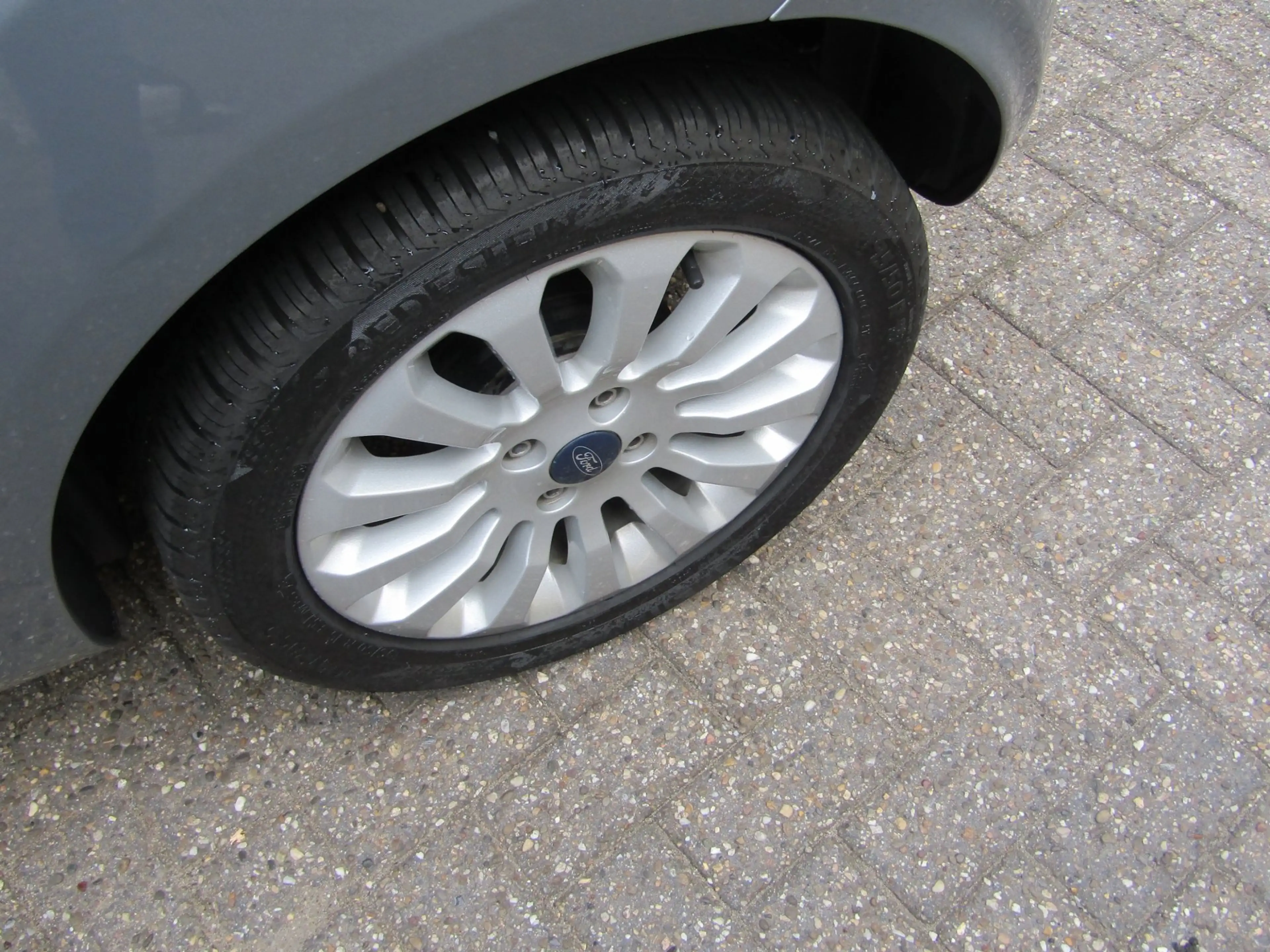 Ford Ka/Ka+ 1.2 Titanium X start/stop — photo 6