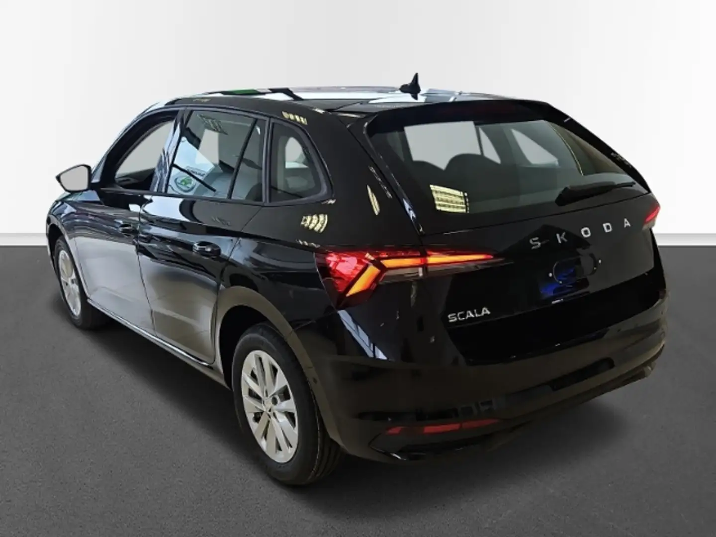 Skoda Scala Selection 1.0 TSI Automatik Navigation Side Assist Schwarz - 2
