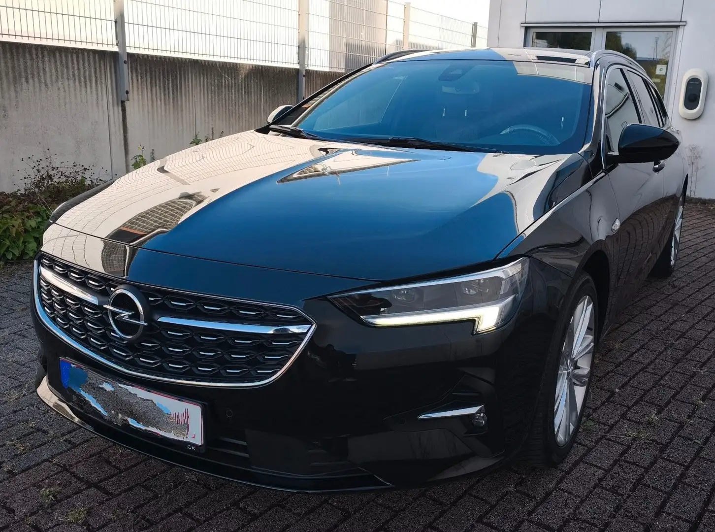 Opel Insignia B ST Business AUTOM/NAVI/KAMERA/LED/ Noir - 1