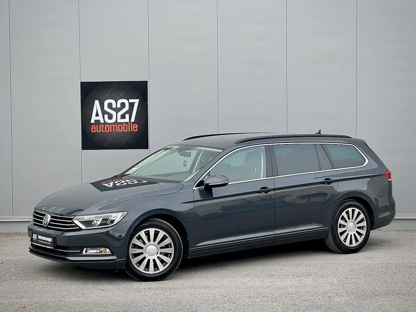Volkswagen Passat Comfortline Grau - 1