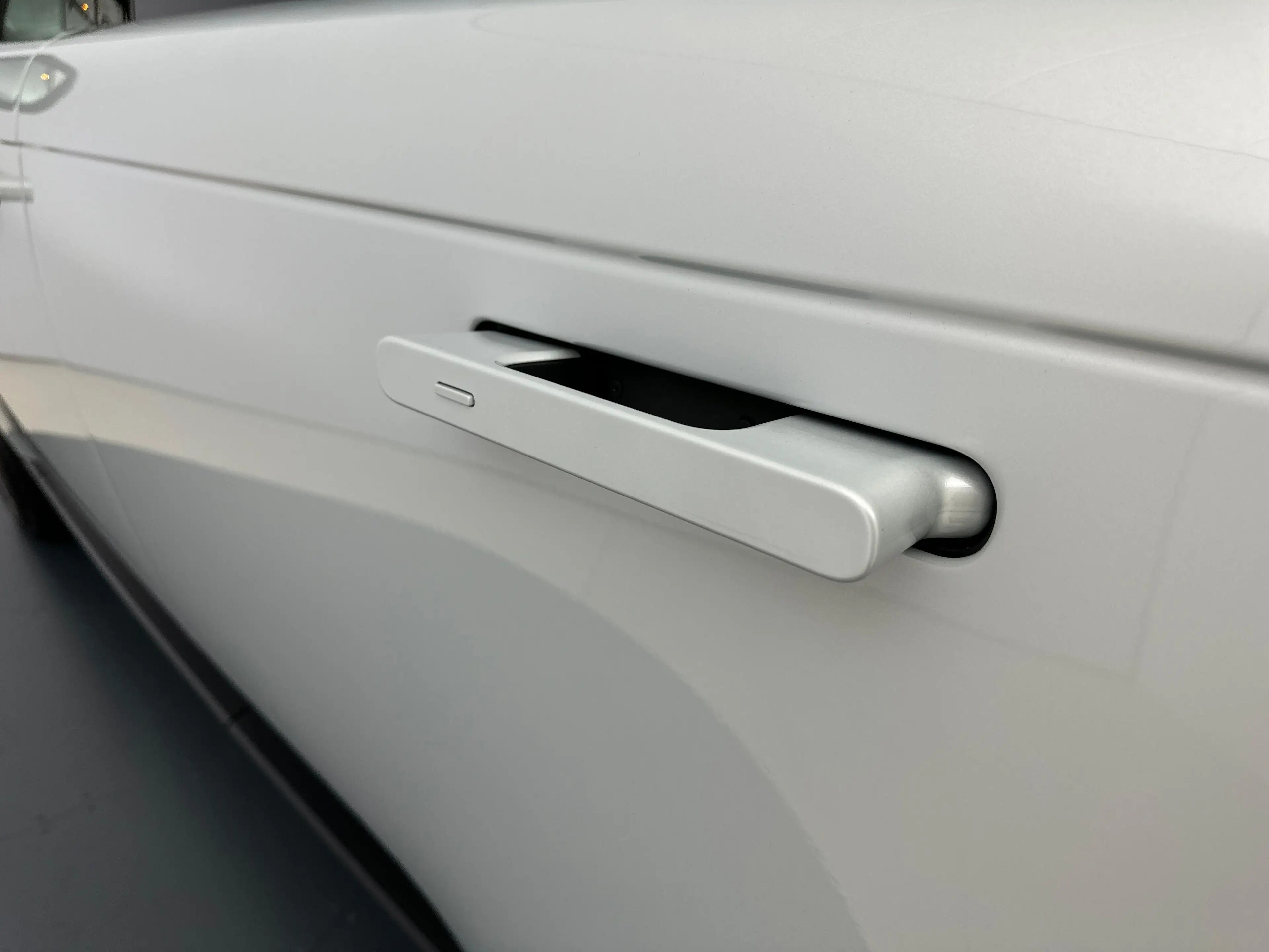 Land Rover Range Rover SWB D350 HSE SV Ethereal Frost — photo 14