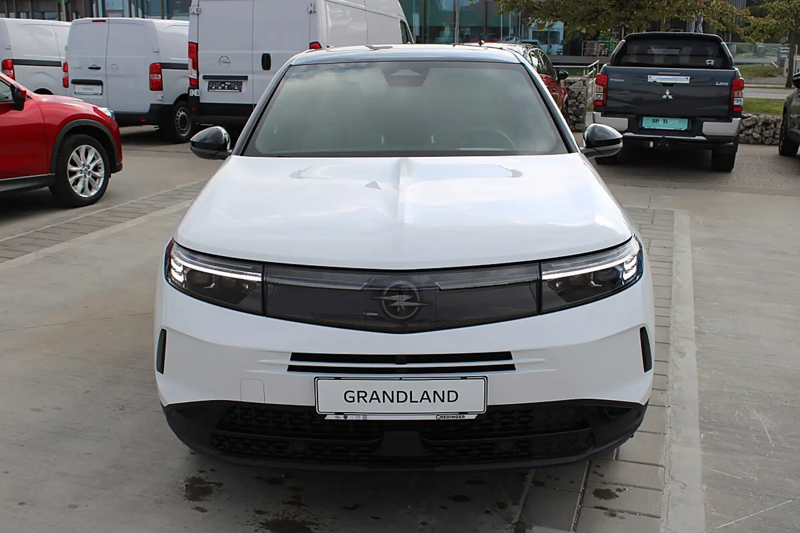 Opel Grandland 1.2 MHEV GS Aut. Weiß - 2