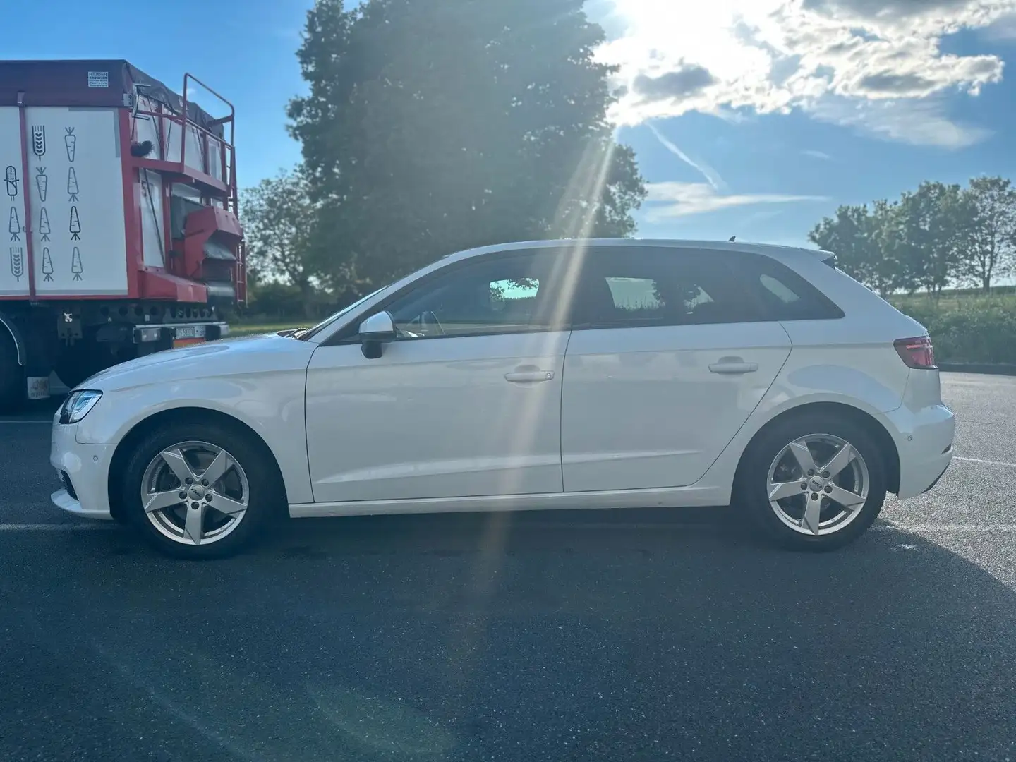 Audi A3 Sportback 35 TDI PDC SPUR TOT A.TEMP NAVI Blanc - 2