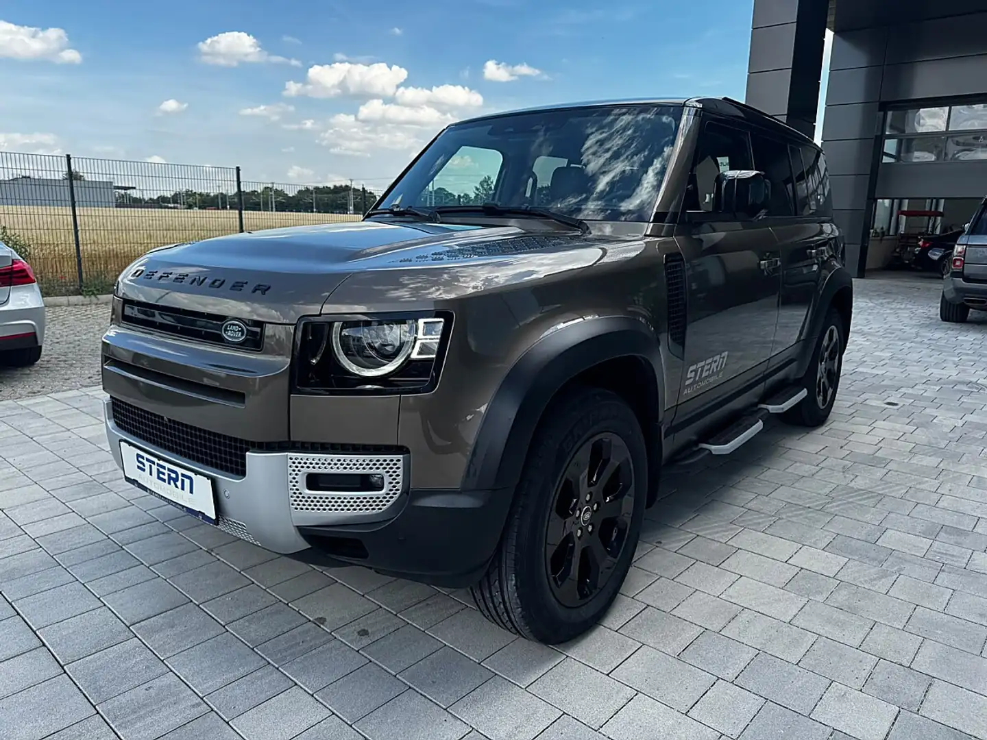 Land Rover Defender 110 D240 First Edition Aut.*FIRST EDITION* MERI... - 2