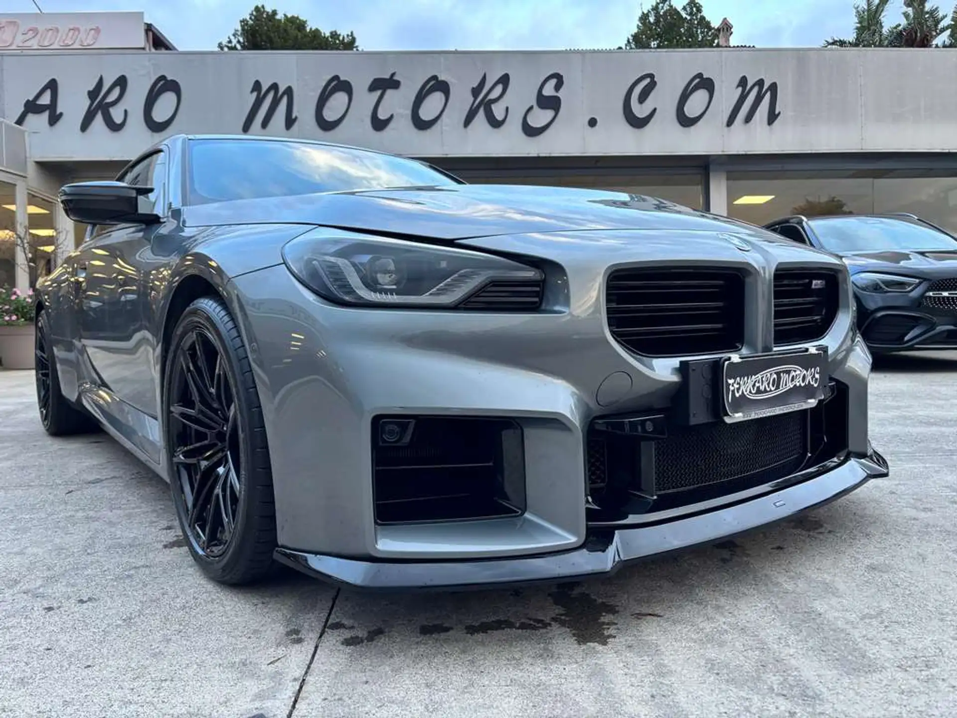 BMW M2 2025 회색 사진 4