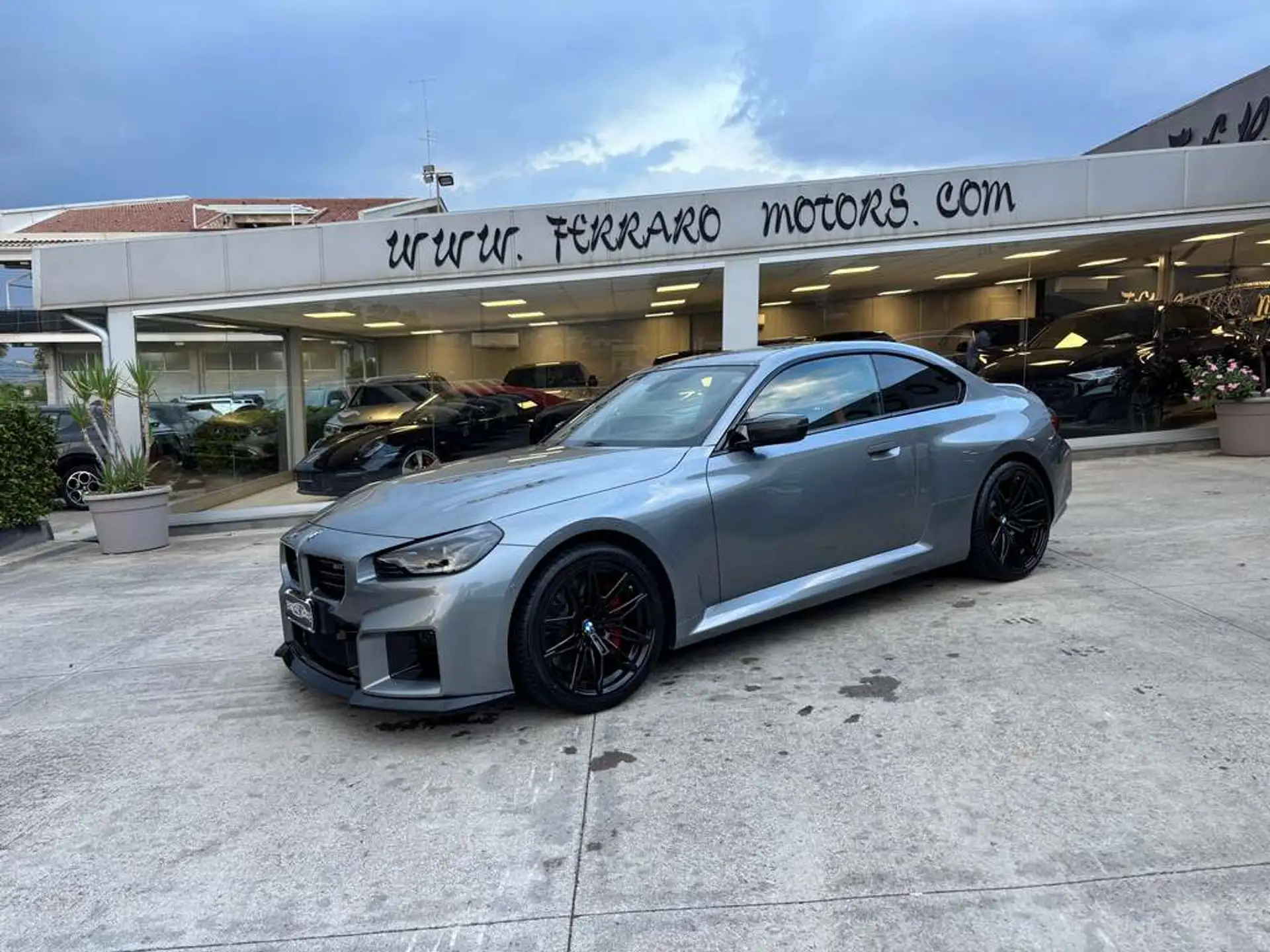 BMW M2 2025 회색 사진 1