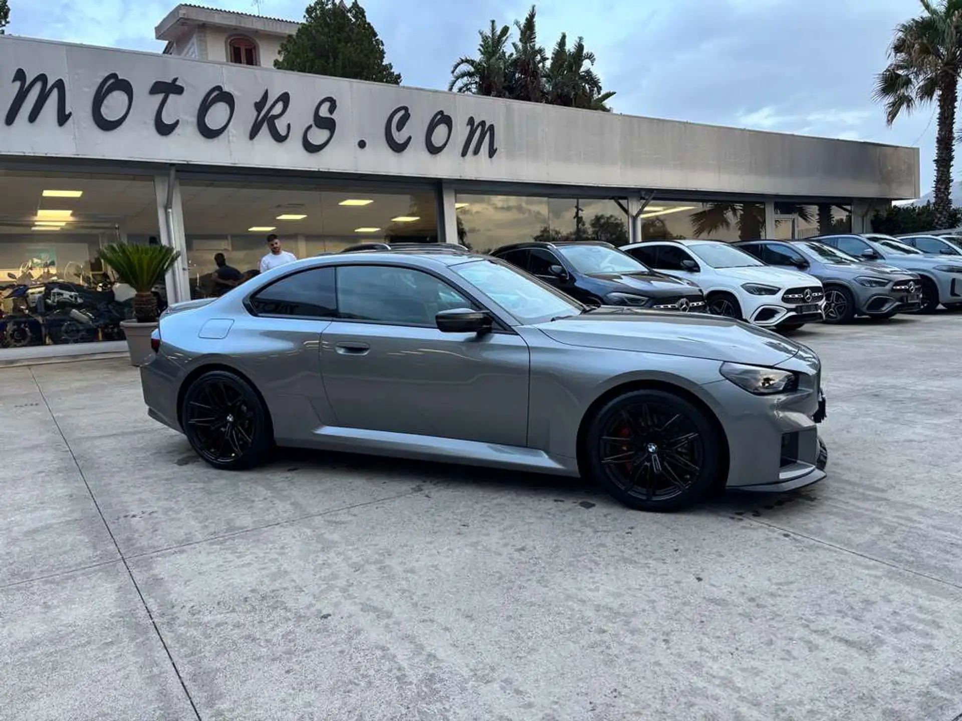 BMW M2 2025 회색 사진 7
