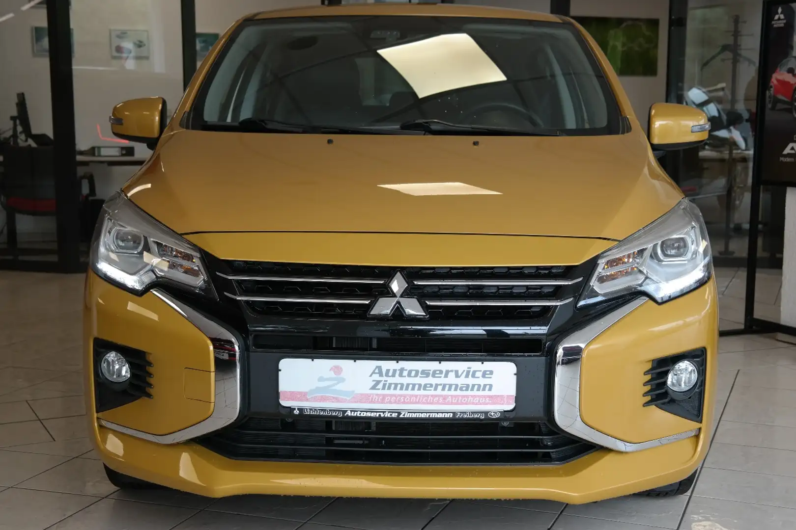 Mitsubishi Space Star TOP 1.2 MIVEC ClearTec CVT Żółty - 2