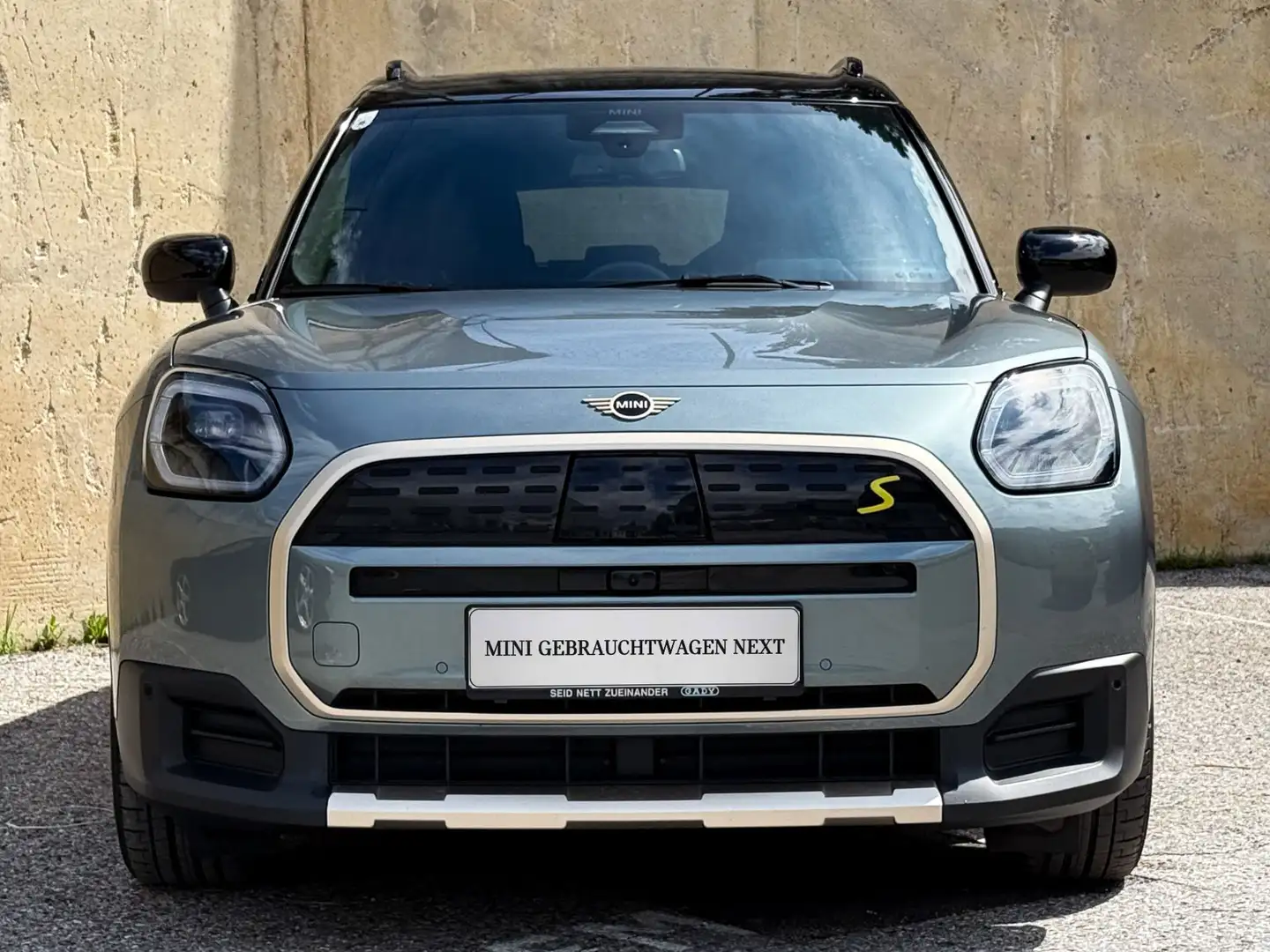 MINI Countryman SE All4 Grün - 2
