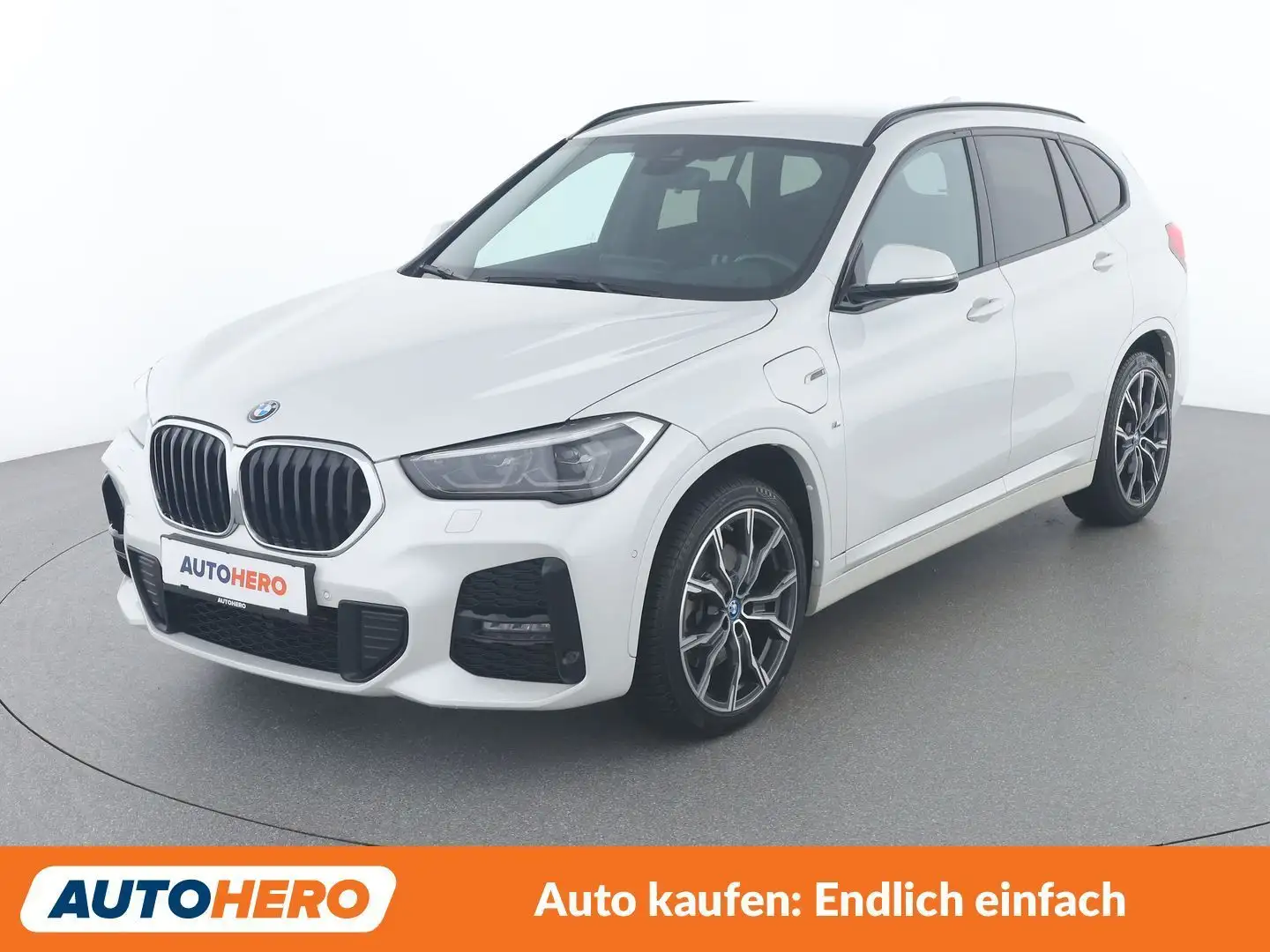 BMW X1 xDrive 25e M Sport Weiß - 1