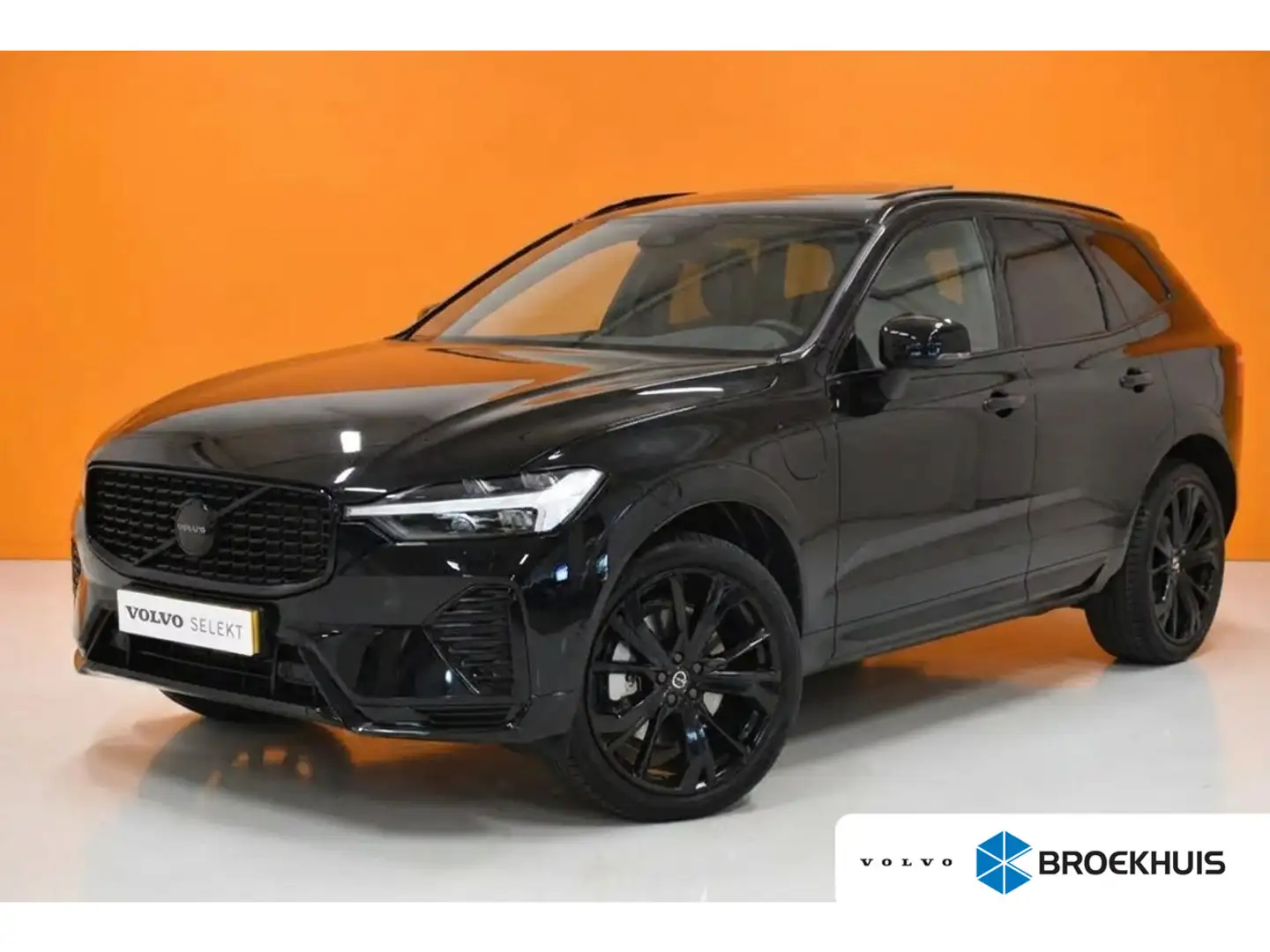 Volvo XC60 T6 Plus Black Edition | Zitverhoger Achter | BLIS Noir - 1