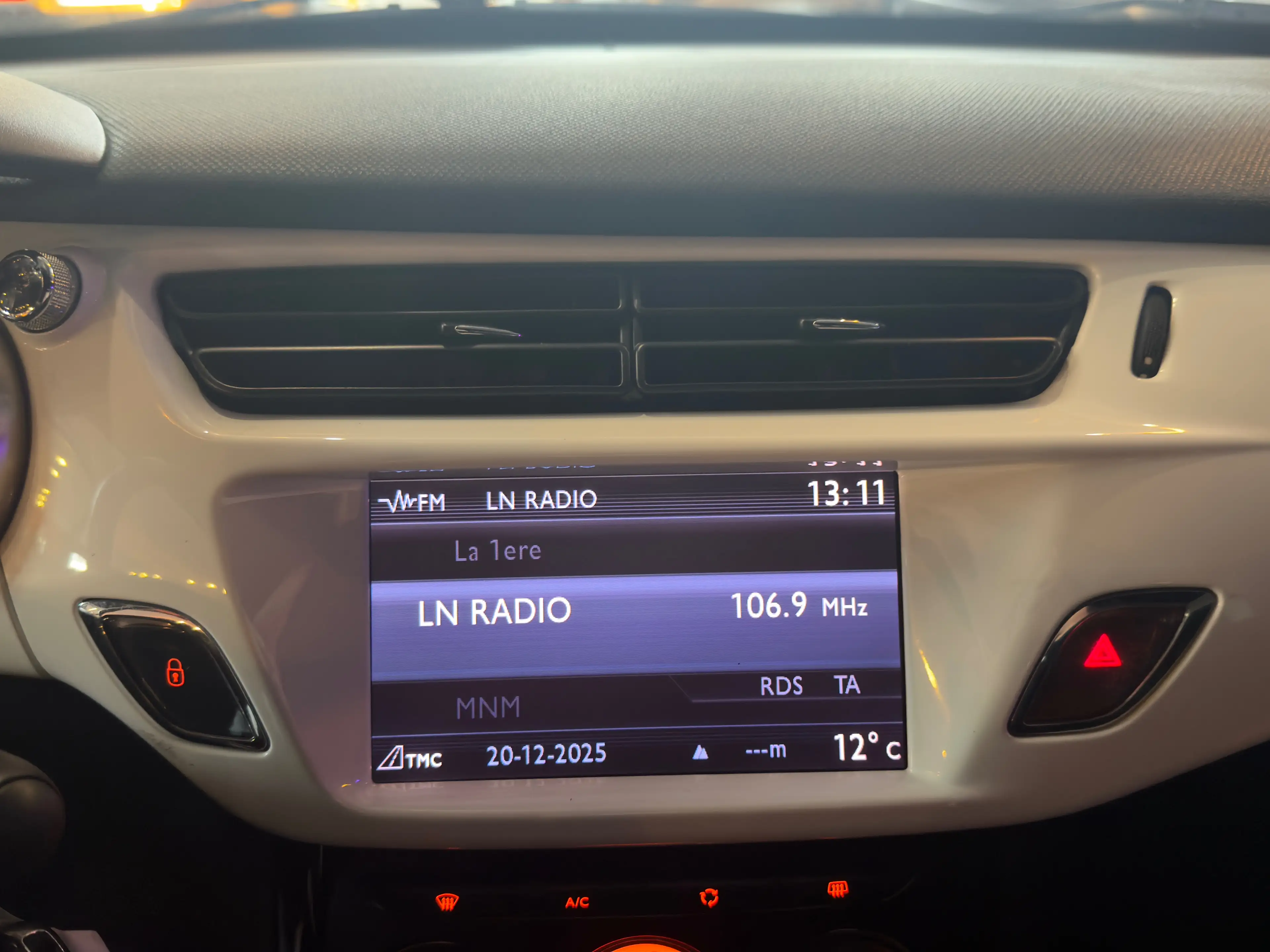 Citroen DS3 DS3 1.6 VTi So Chic/12 mois de garantie — photo 12