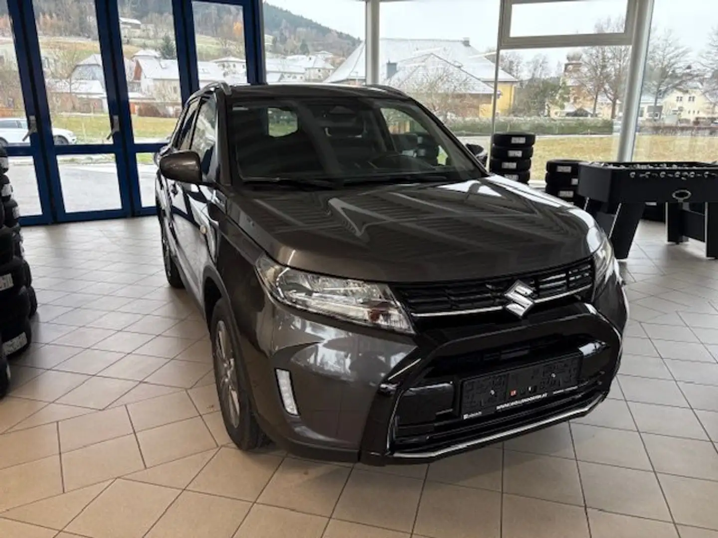 Suzuki Vitara 1,4 DITC Hybrid Allgrip Shine Grau - 2
