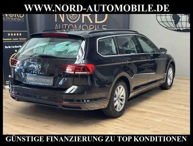 Volkswagen Passat view 12