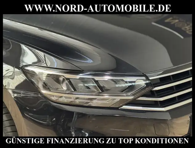 Volkswagen Passat view 15