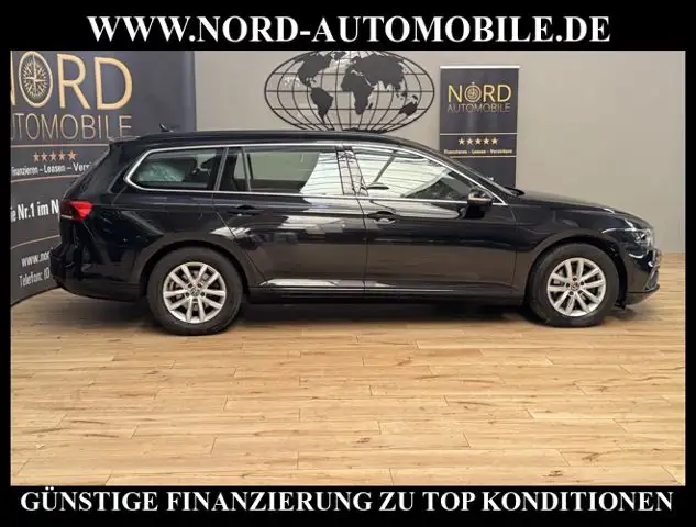 Volkswagen Passat view 9