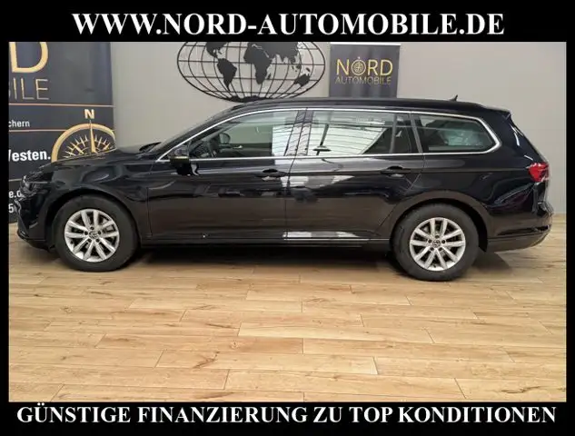 Volkswagen Passat view 8