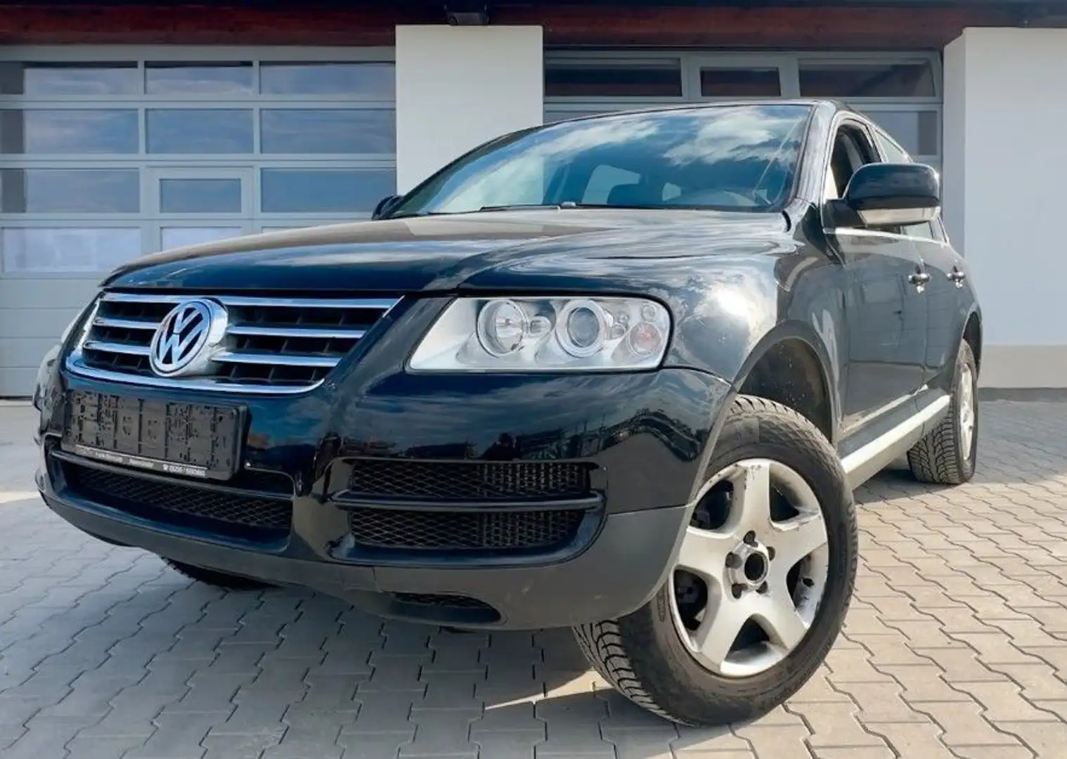 Volkswagen Touareg 2,5 R5 TDI Zwart - 1
