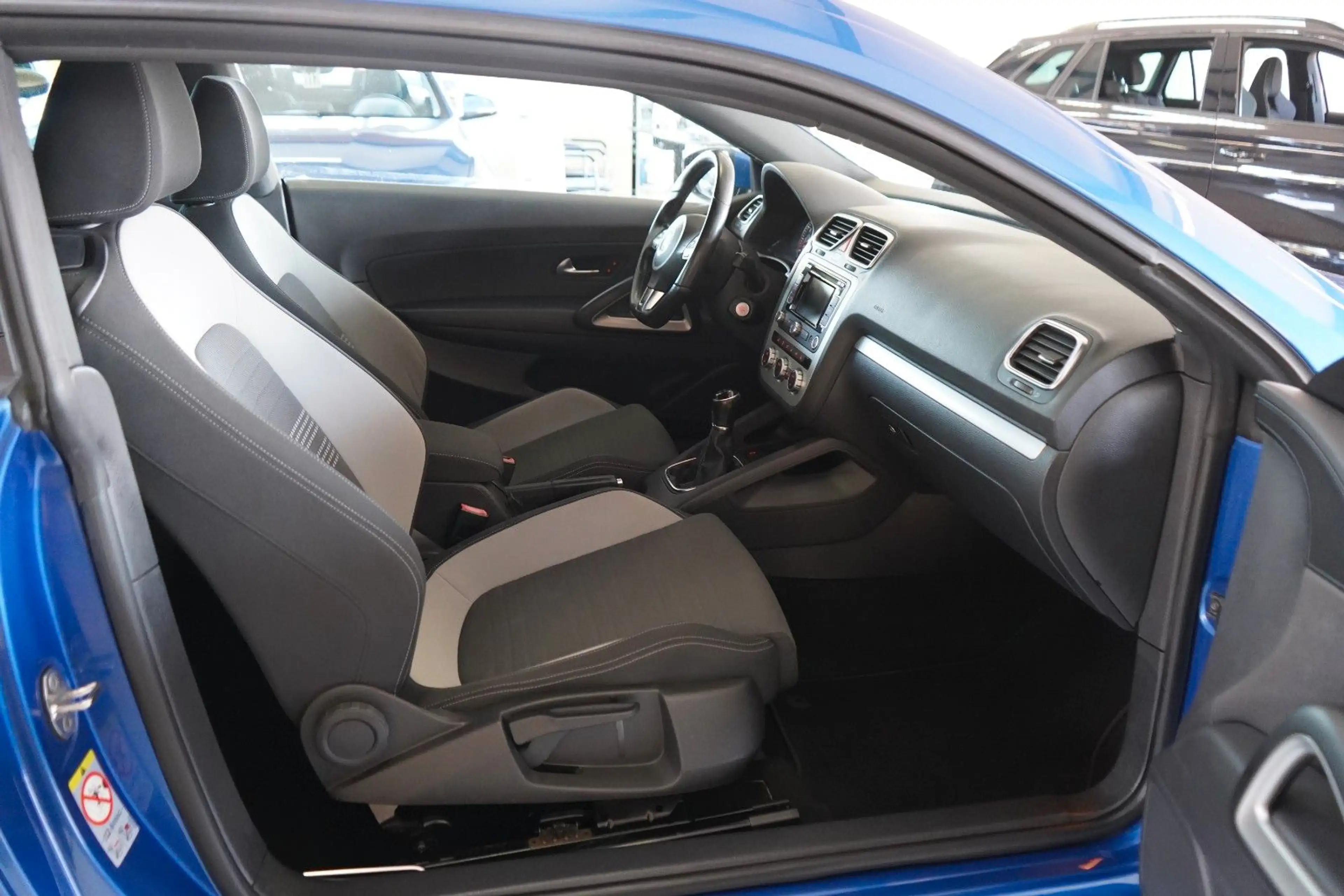 Volkswagen Scirocco 1.4 TSI LIFE NAVI / KLIMAAUTO./ PDC — photo 7