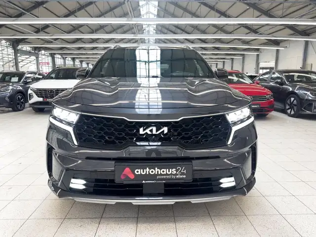 Kia Sorento view 2