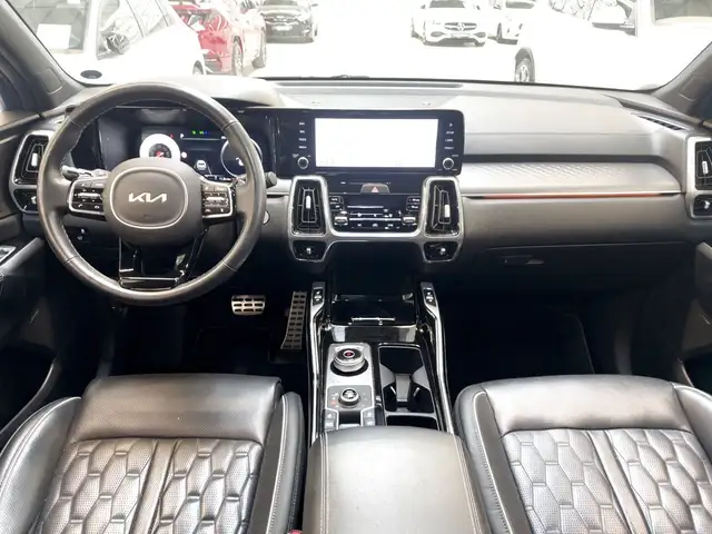 Kia Sorento view 9