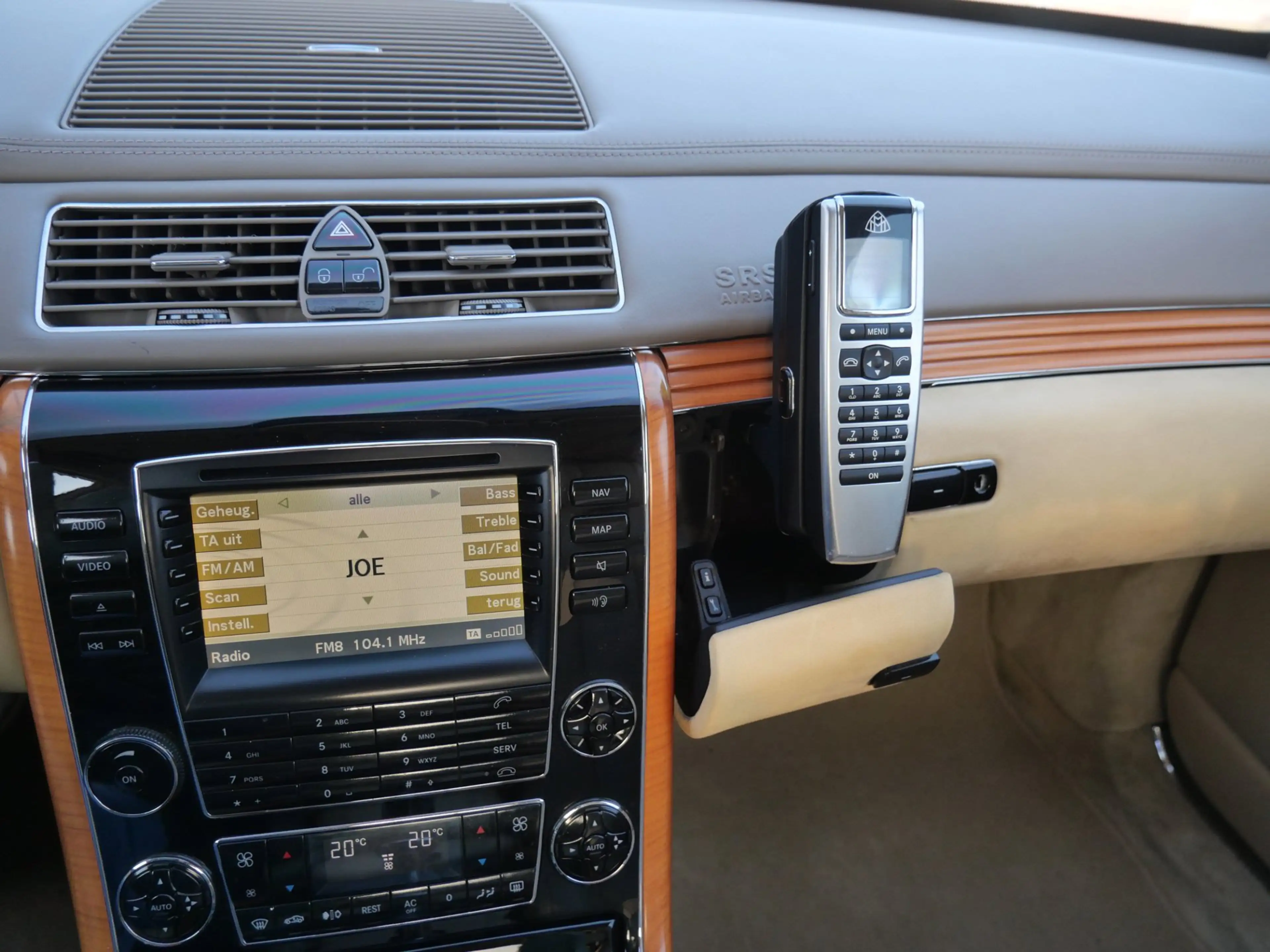 Maybach 62 5.5 V12 — photo 15