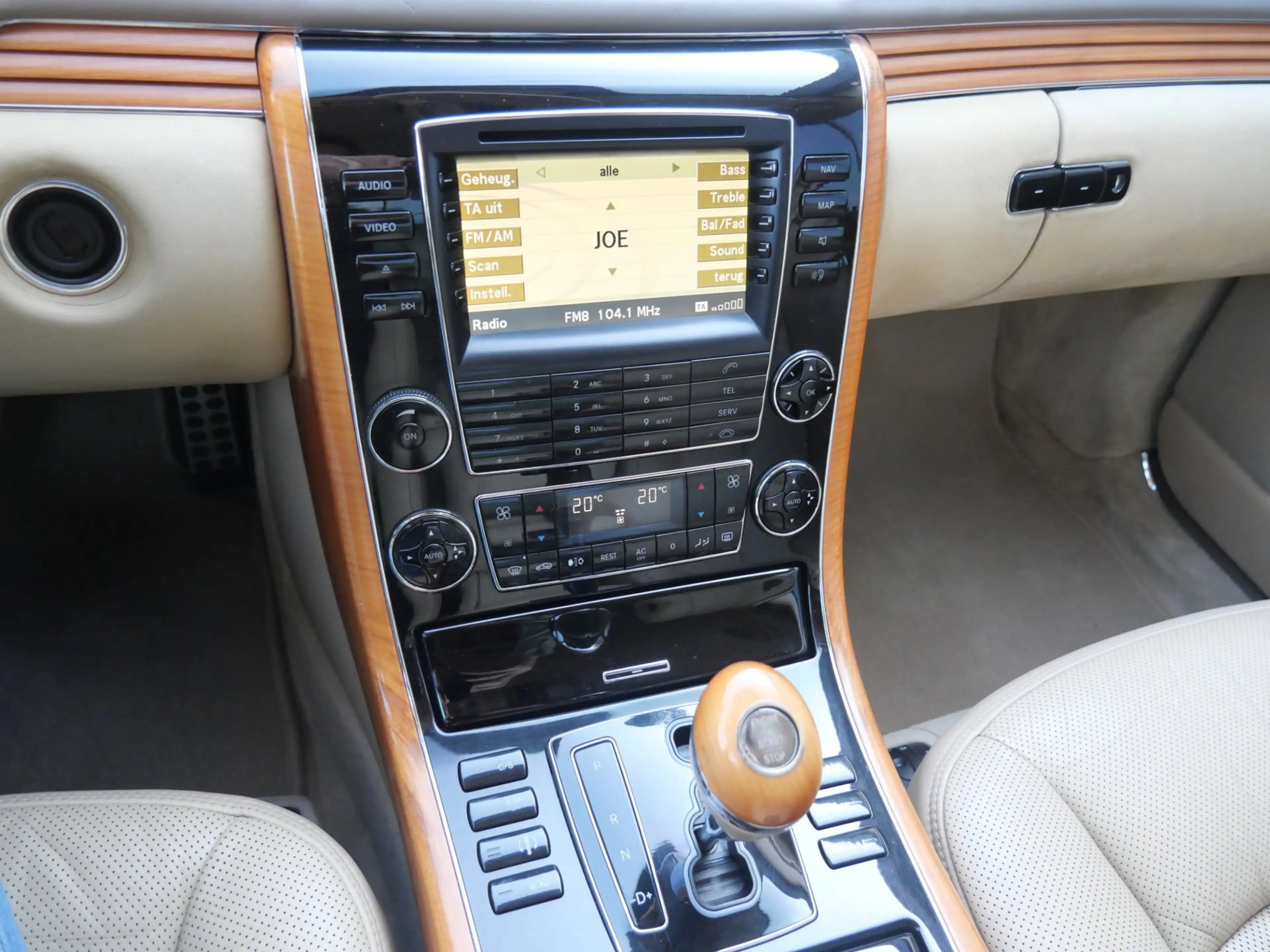 Maybach 62 5.5 V12 — photo 14