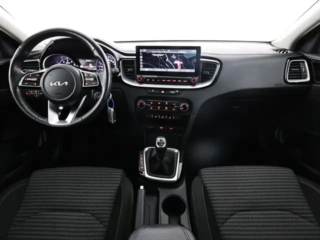 Kia Ceed view 9