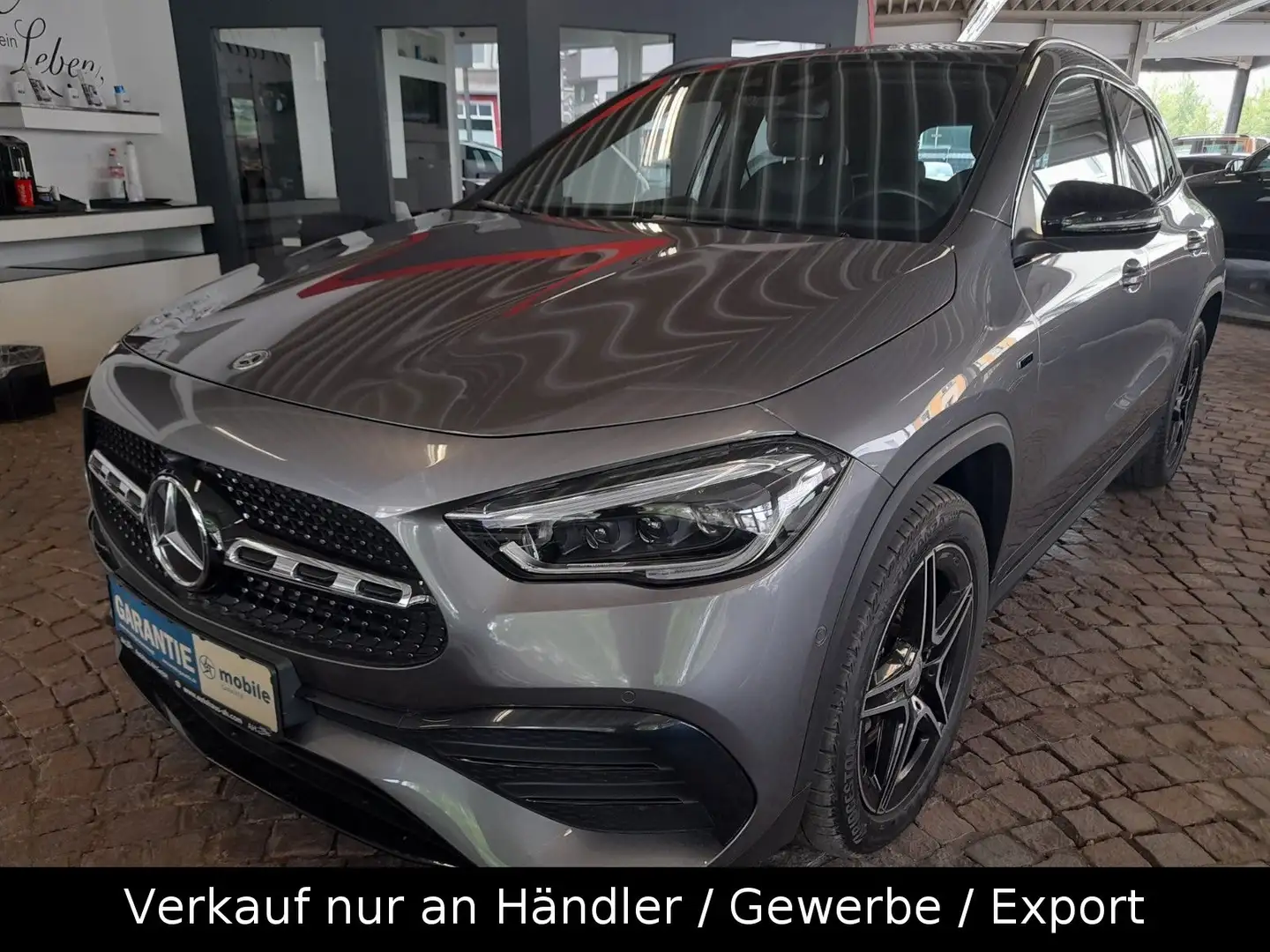 Mercedes-Benz GLA 250 GLA -Klasse GLA 250 e AMG Line*PANORAMA* Gris - 1
