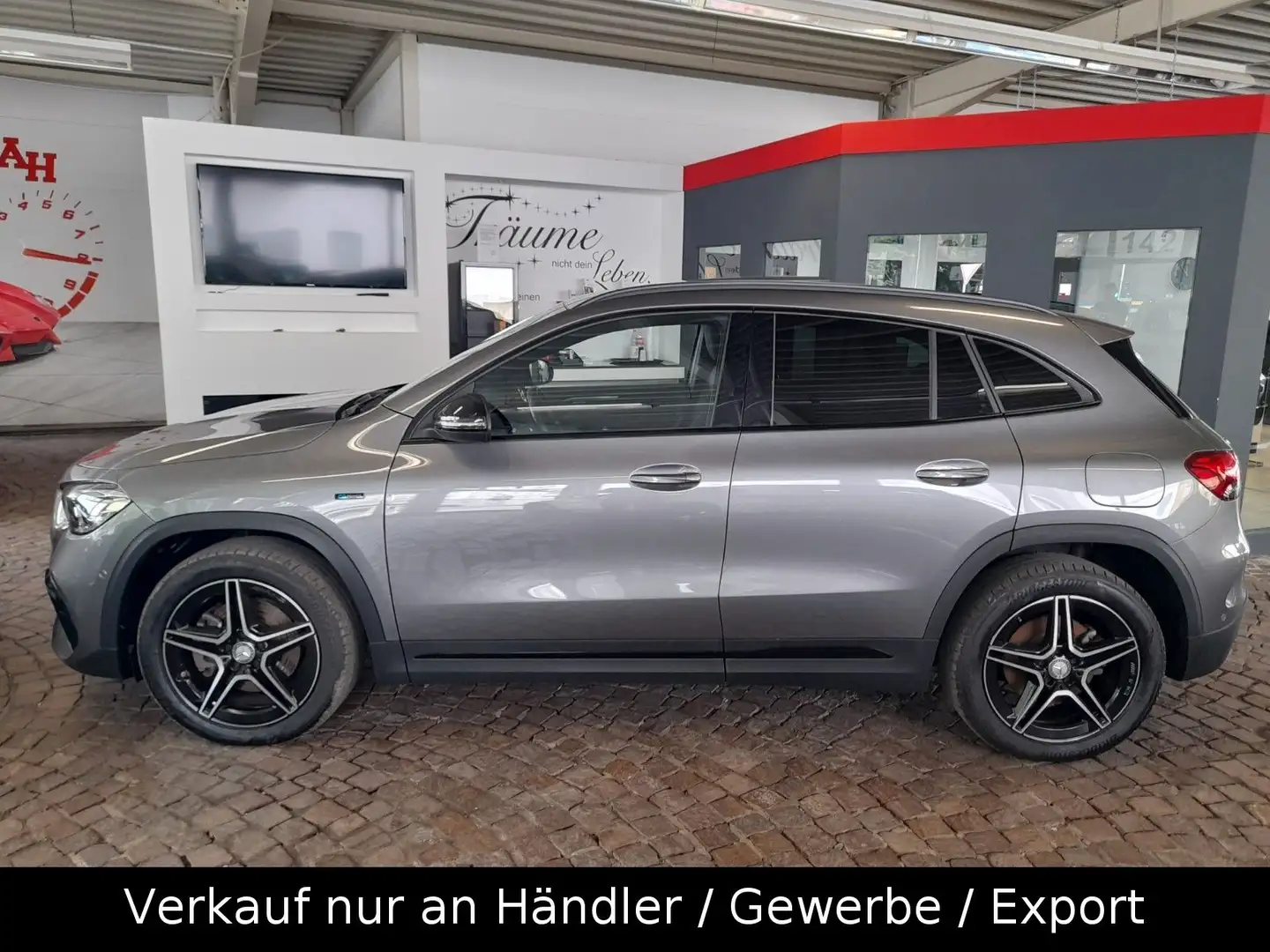 Mercedes-Benz GLA 250 GLA -Klasse GLA 250 e AMG Line*PANORAMA* Gris - 2