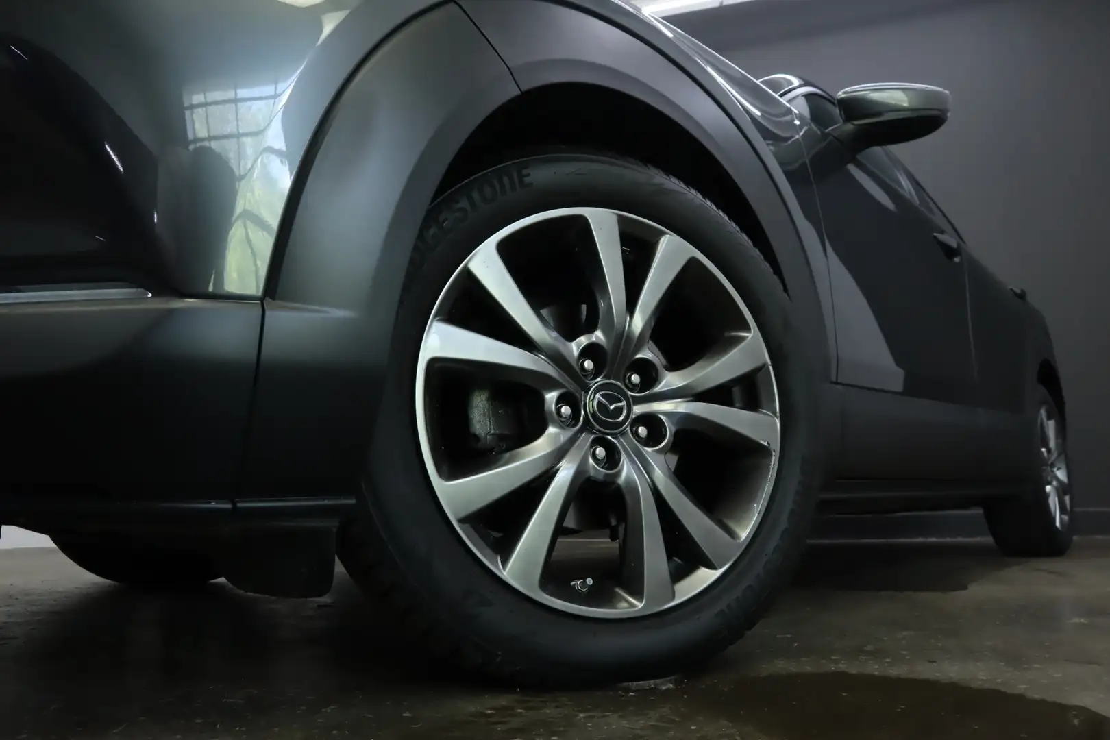 Mazda CX-30 2.0 e-SkyActiv-X M Hybrid Luxury | Trekhaak | Bose Grijs - 2