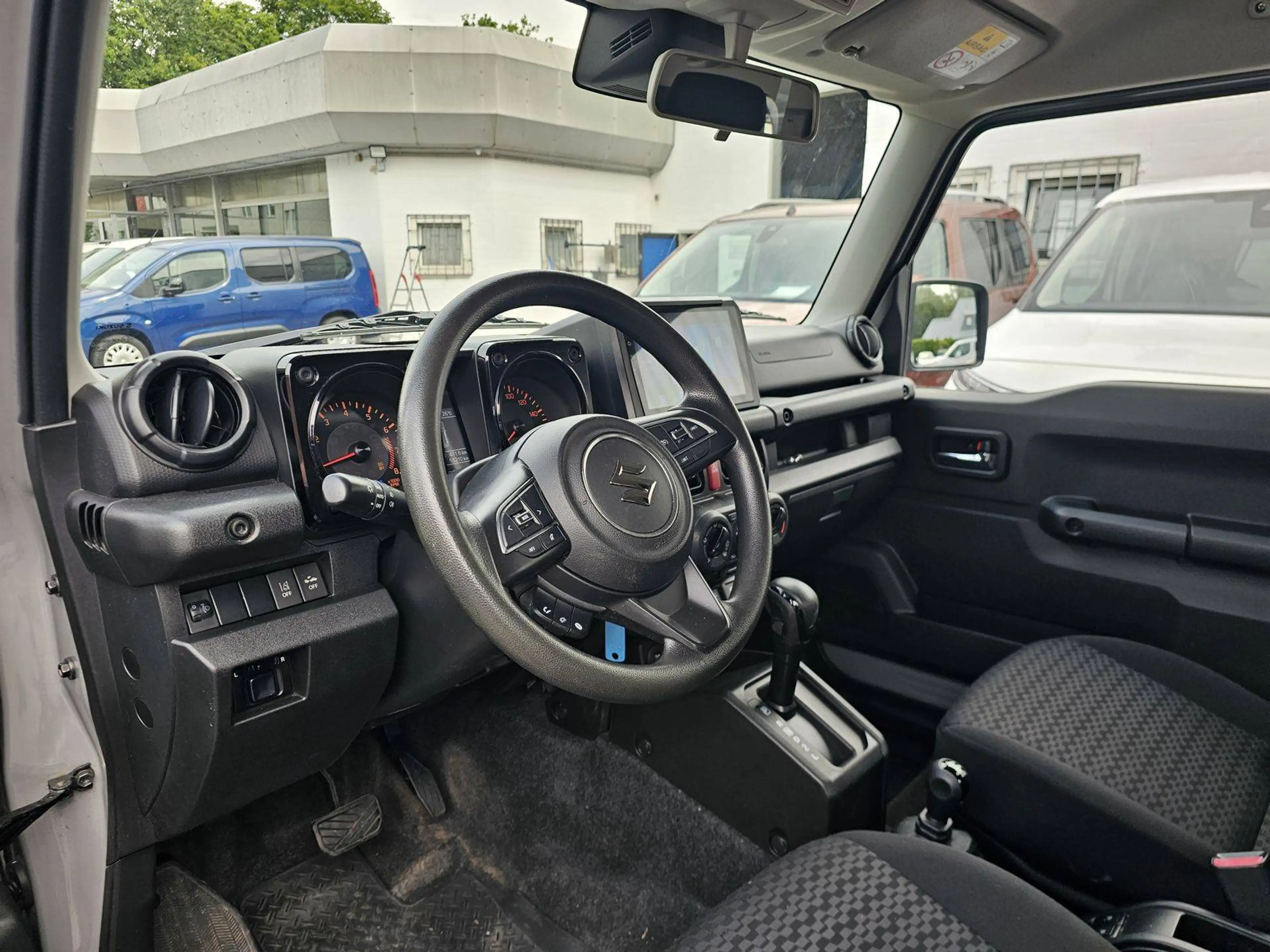 Suzuki Jimny Comfort AllGrip Automatik/Klima/Alufelgen — photo 8