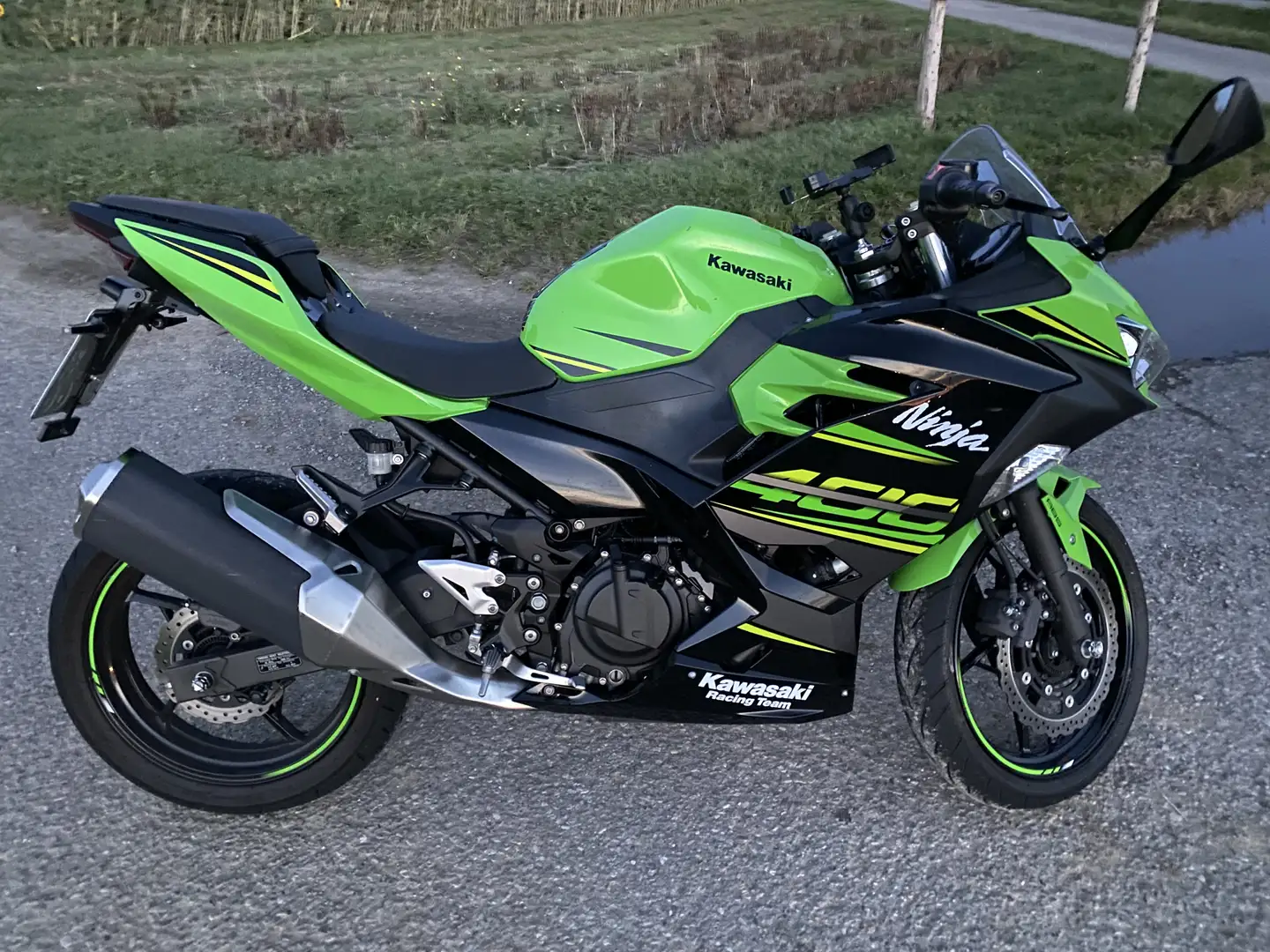 Kawasaki Ninja 400 Verde - 1