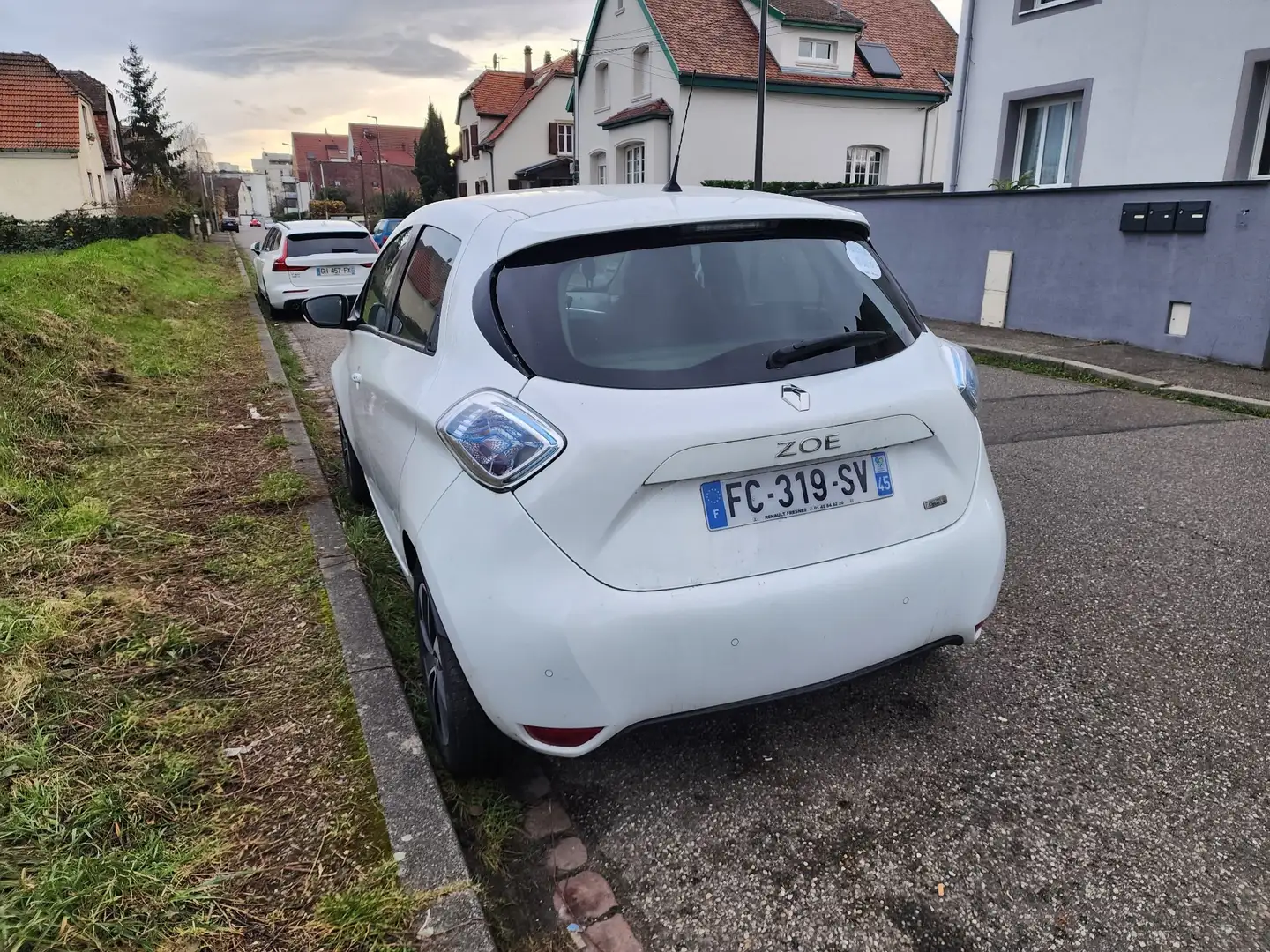 Renault ZOE (ohne Batterie) 41 kwh Life mit LIMITED Paket - 2
