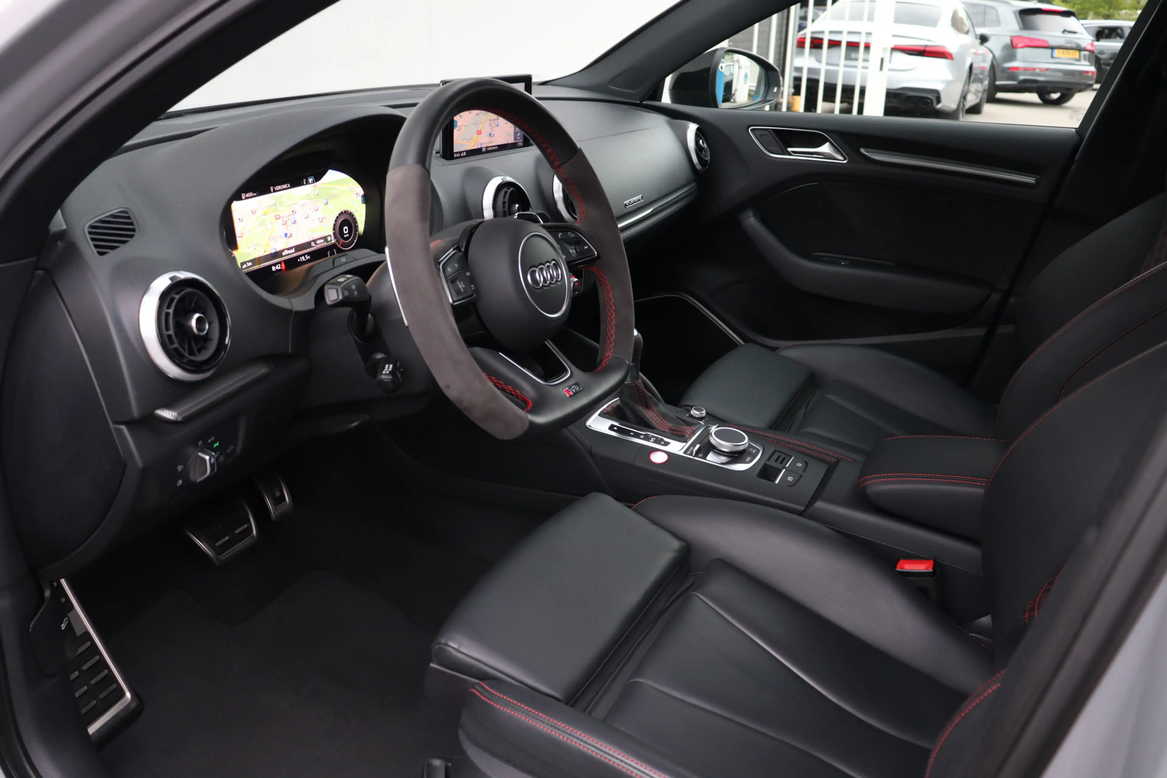 Audi RS3 Limousine 2.5 TFSI Quattro B&O Virtual RS Sportsto — photo 31
