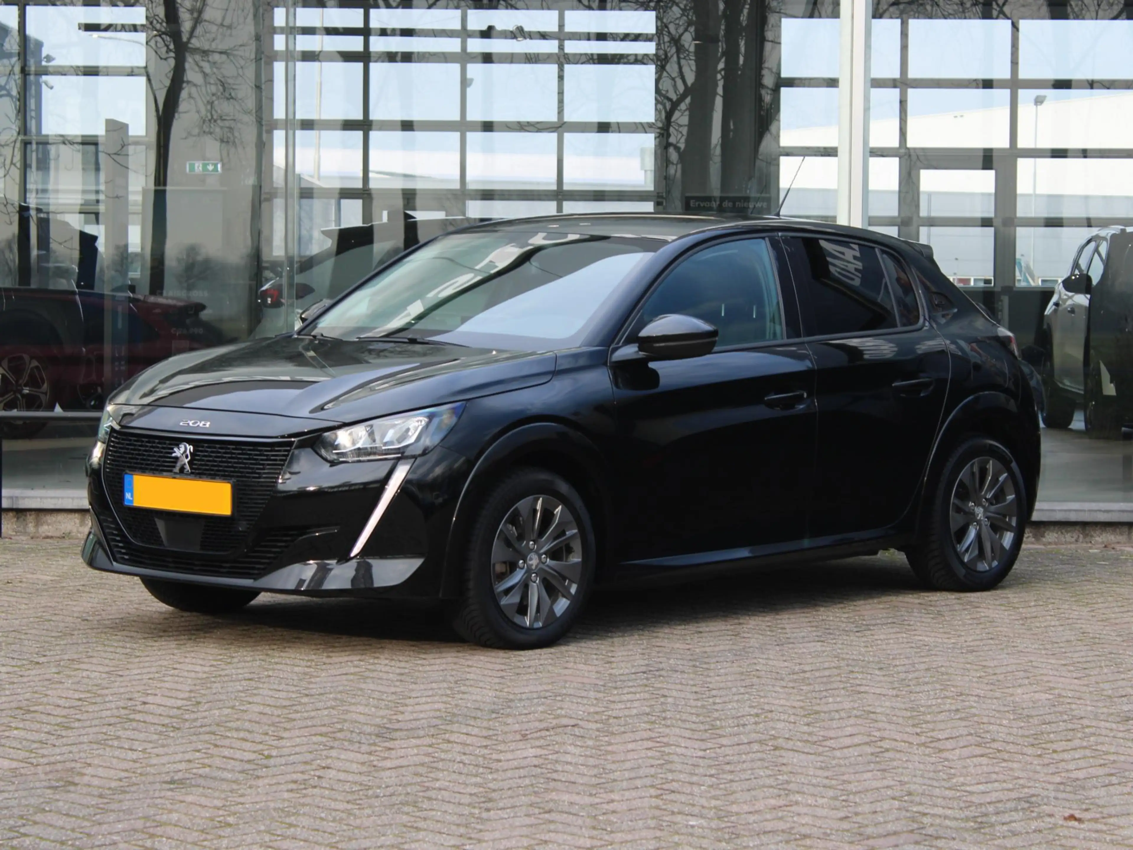 Peugeot e-208 EV Allure Pack 50 kWh CAMERA/STOELVERW./NAVI — photo 2