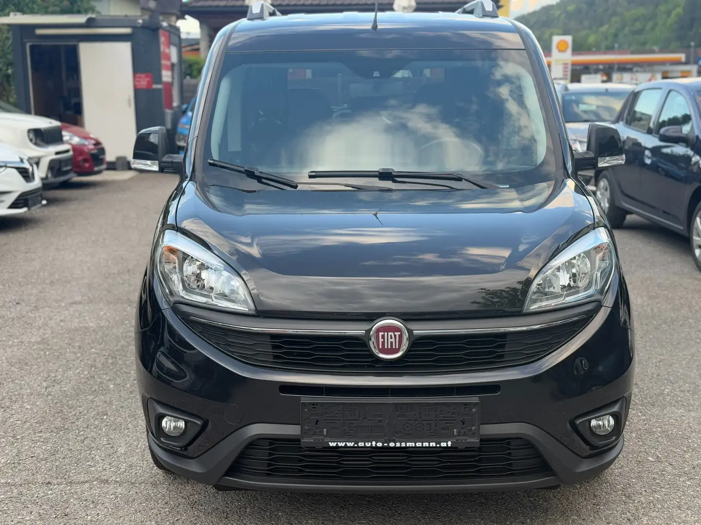 Fiat Doblo yMAXI 1.6 Multijet NUR 35.000 KM TÜV NEU 1.Bes. Schwarz - 2