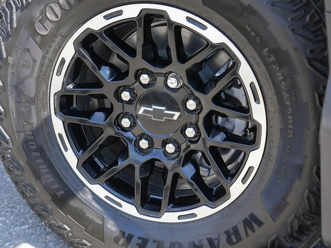 Chevrolet Silverado EV снимка Chevrolet Silverado EV